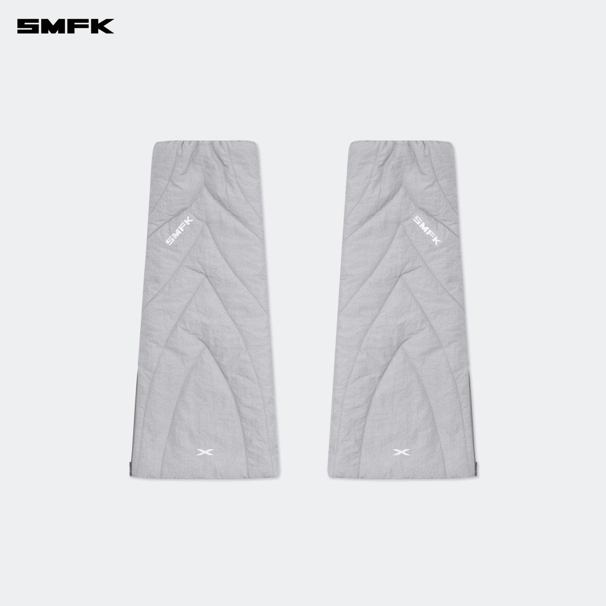 SMFK FUTURE Storm Leg Warmer In Silver | MADAX