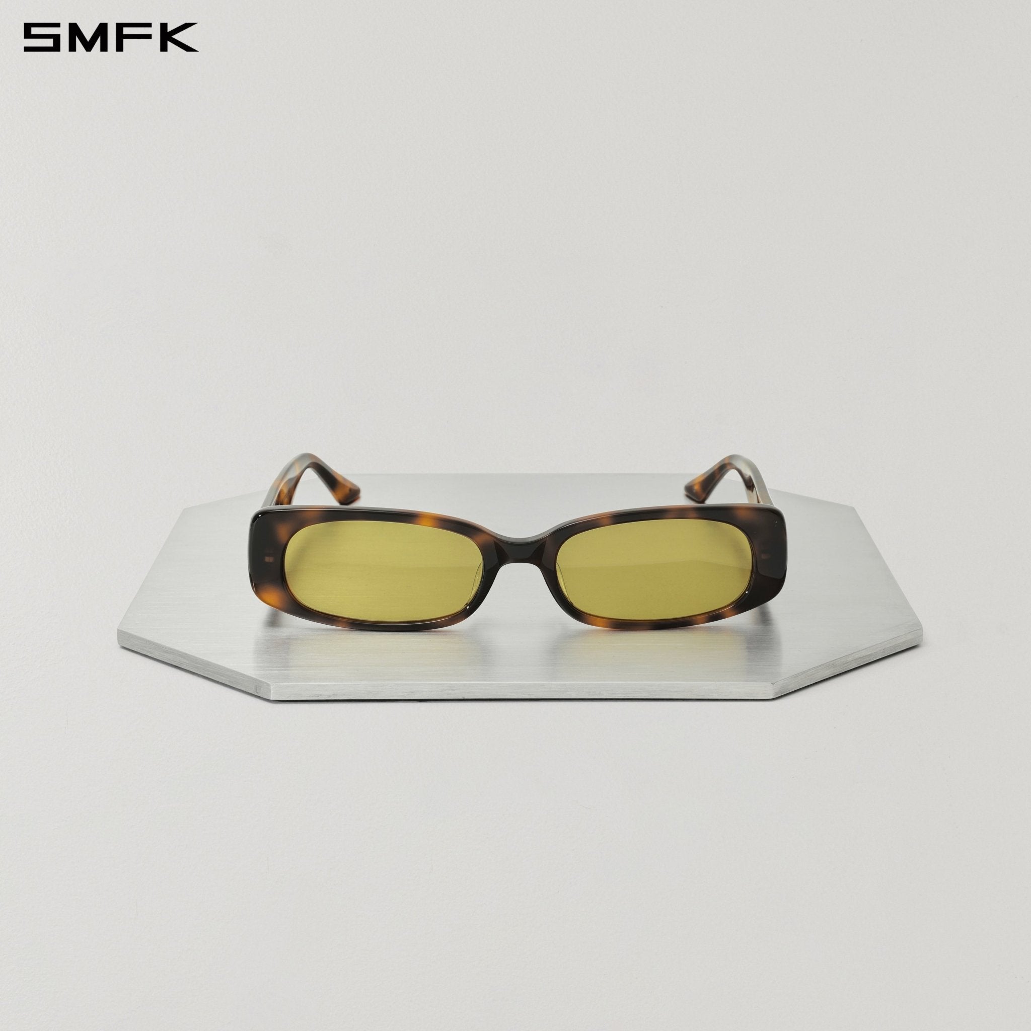 SMFK Future Streamline Slim Sunglasses in Original Leopard Print | MADAX