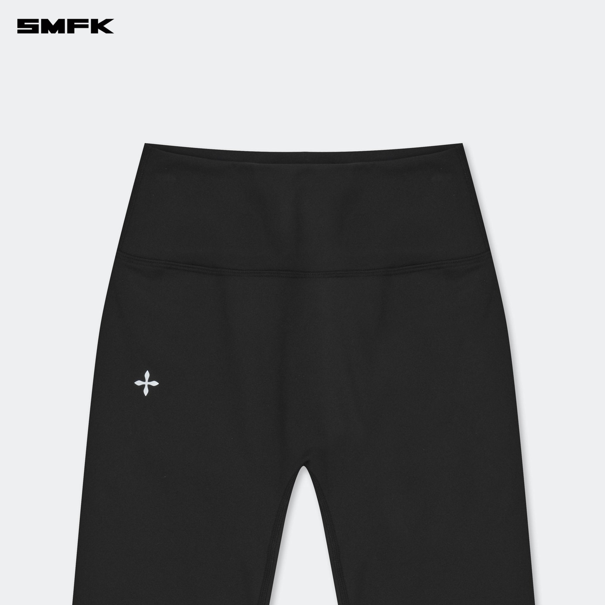 SMFK FUTURE X - Heat Shaping Straight Pants Black | MADAX