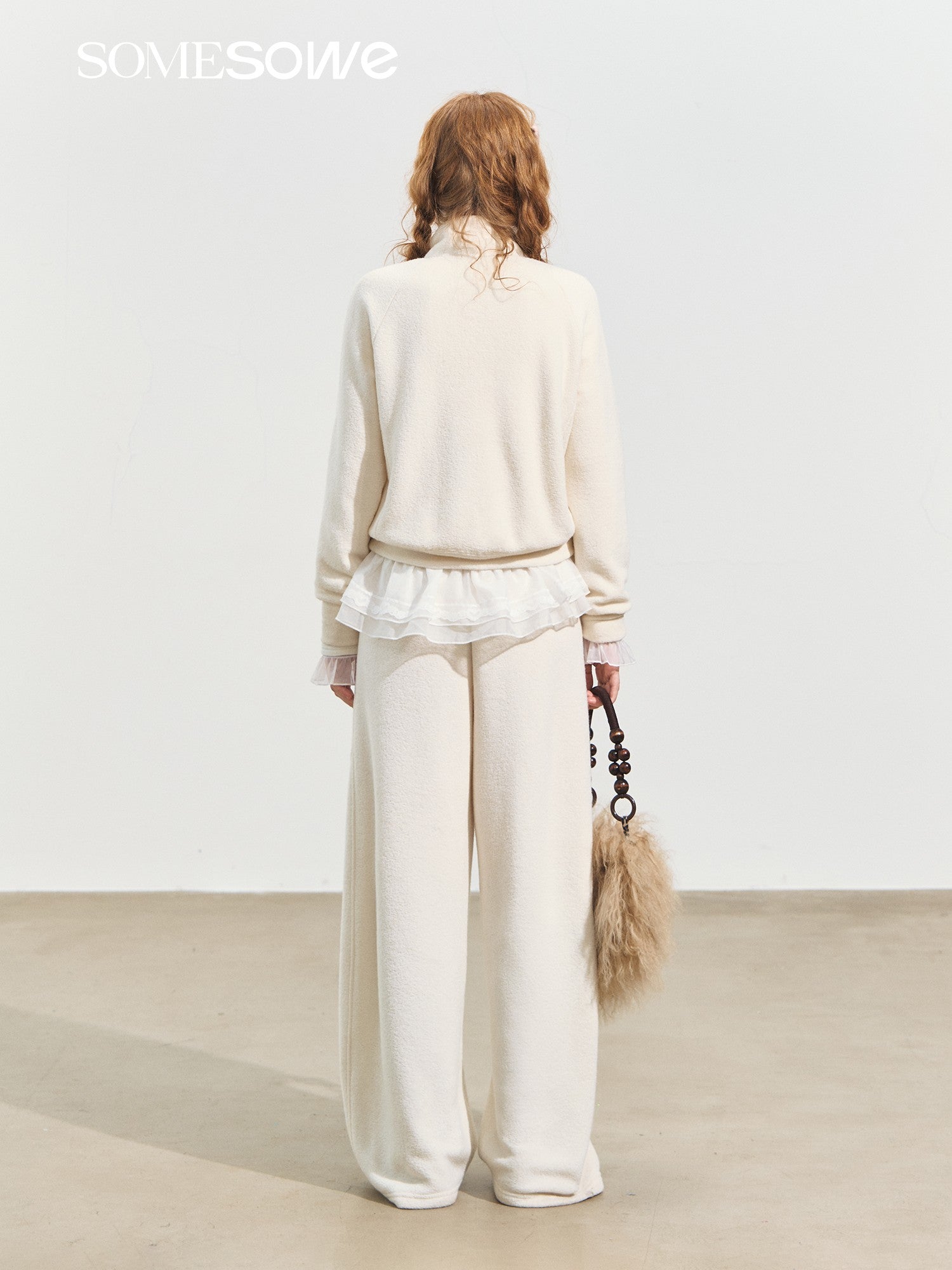 SOMESOWE Glutinous Rice Velvet Banana Pants In White | MADAX