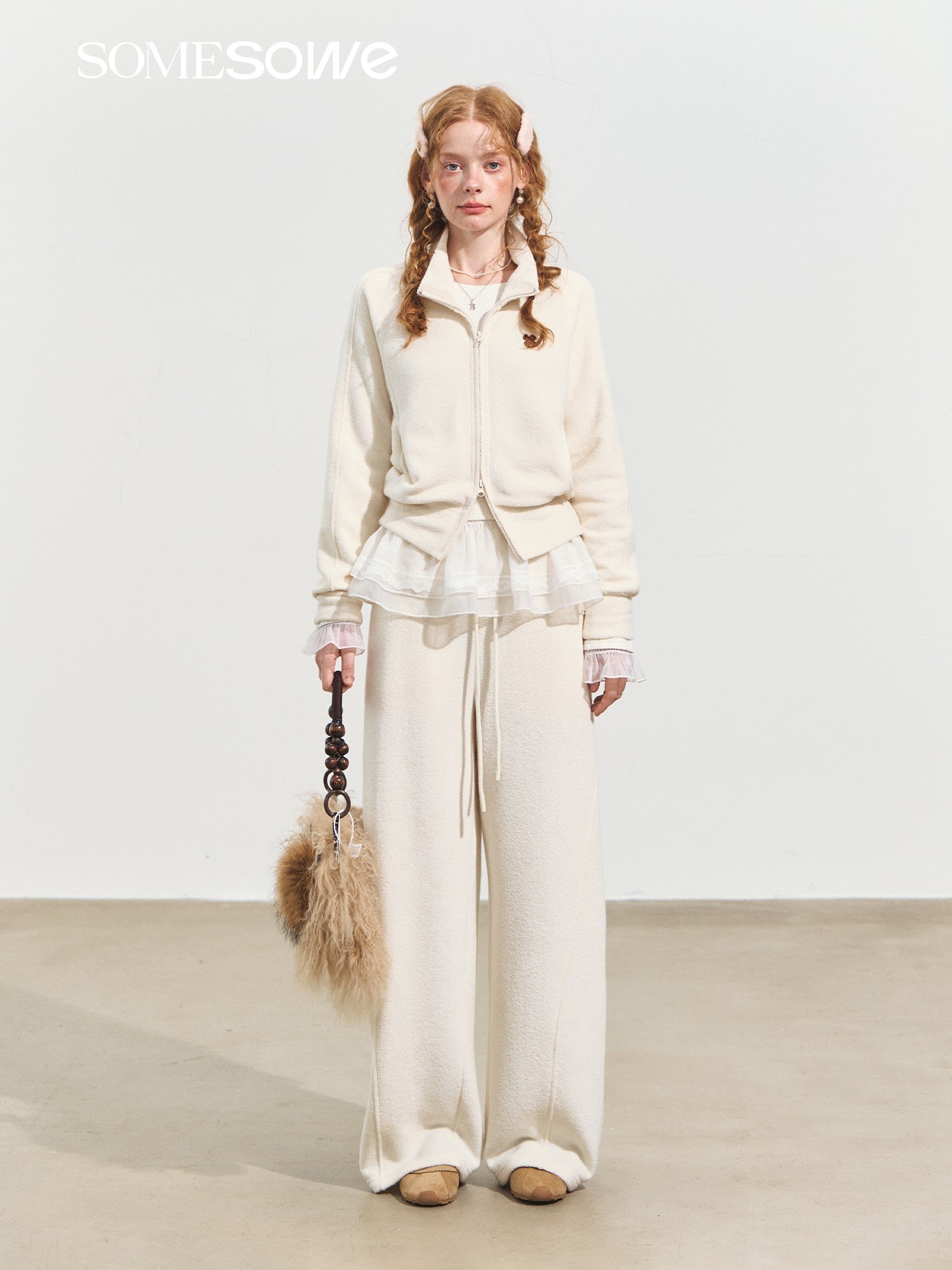 SOMESOWE Glutinous Rice Velvet Banana Pants In White | MADAX