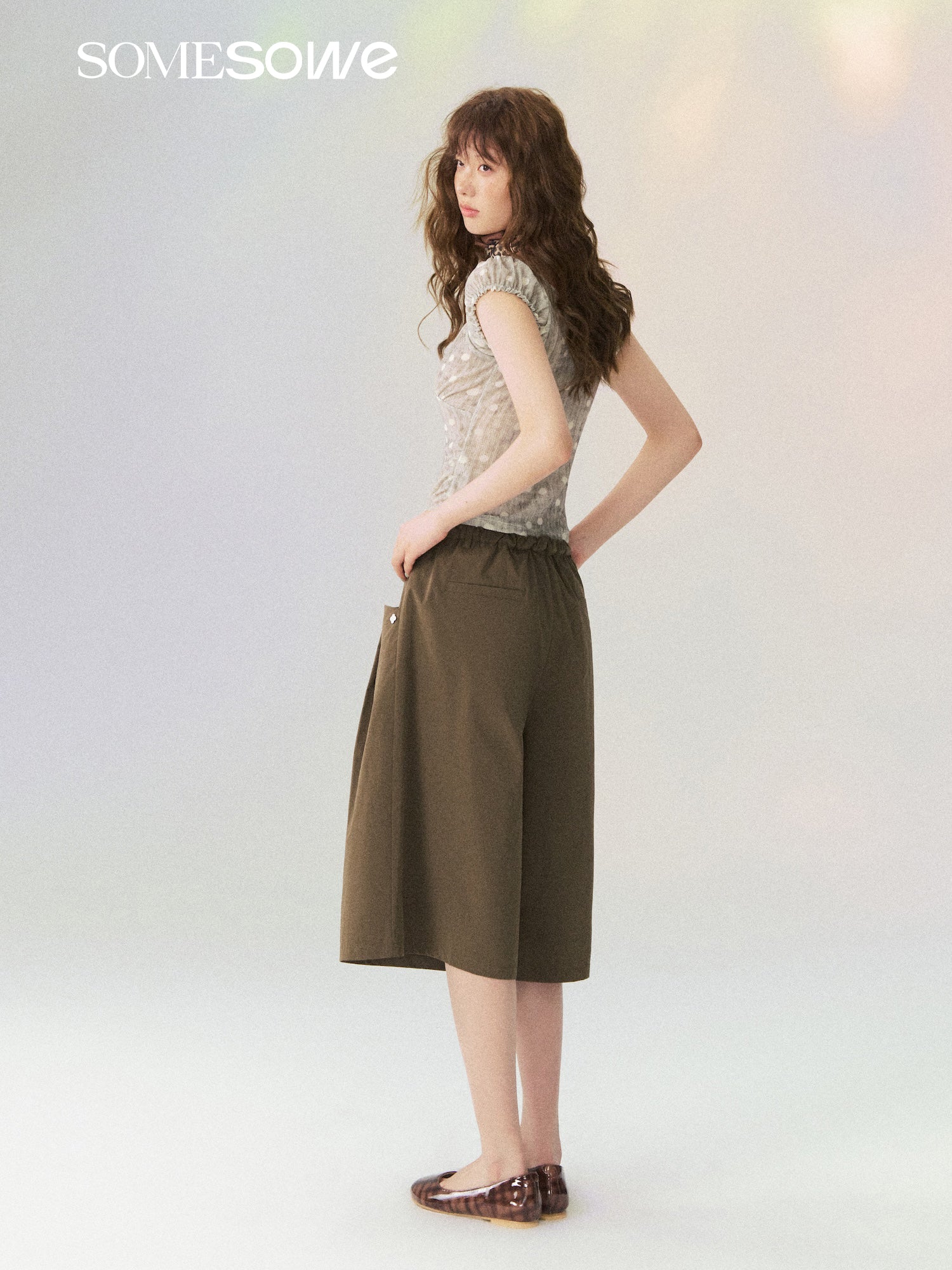 SOMESOWE Grey Polka Dot Short-Sleeved T-Shirt with Ruching | MADAX