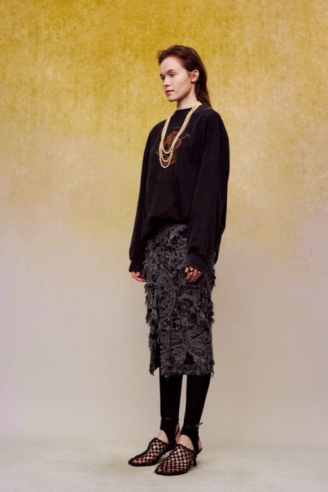 ilEWUOY Heavy Duty Brushed Jacquard Skirt in Black | MADA IN CHINA