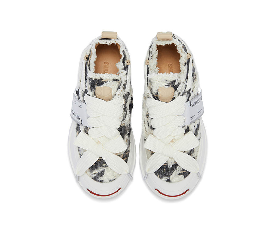 SMILEREPUBLIC Herringbone Low - top Interchangeable Open - mouthed Shoes in Black and White | MADAX