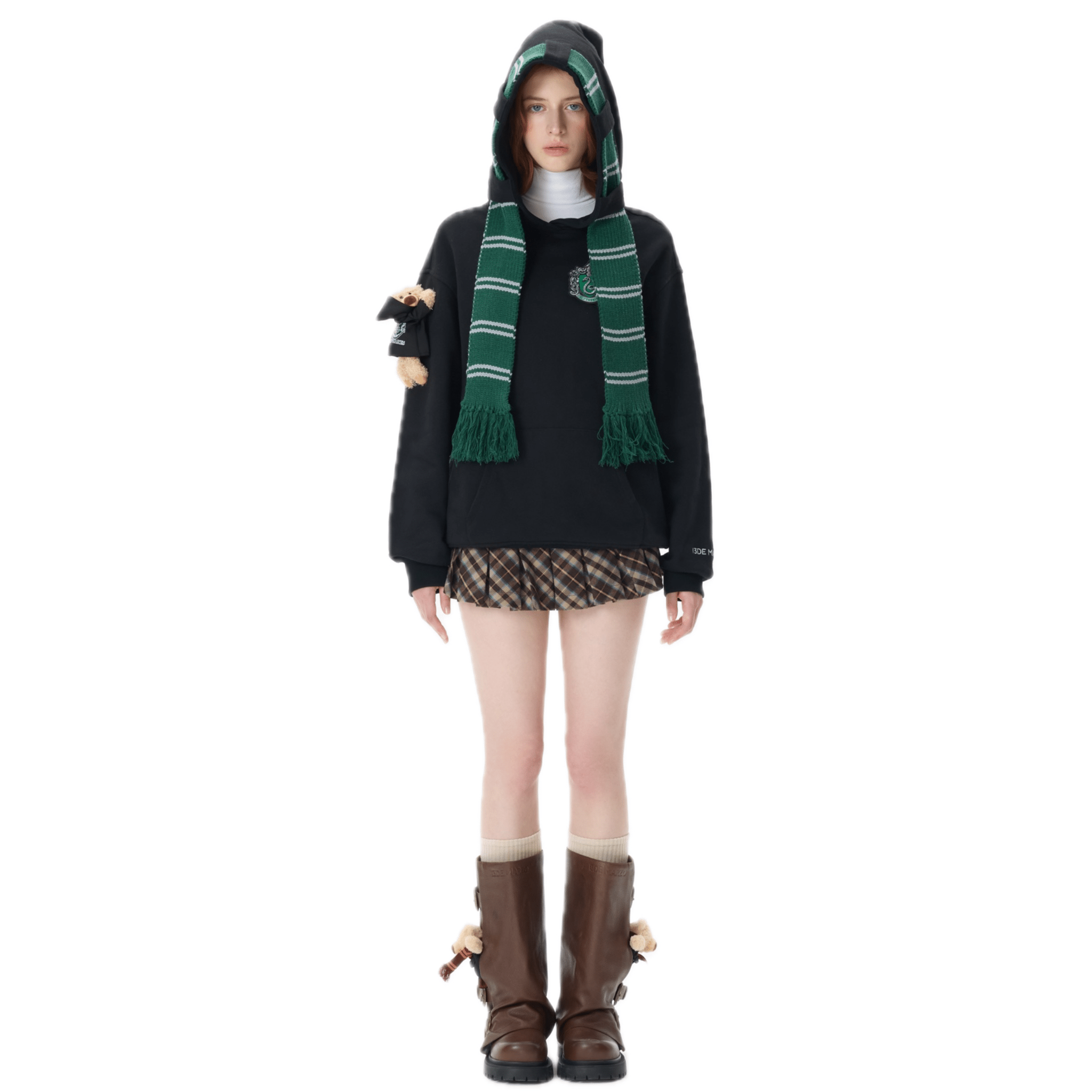 13DE MARZO Hongwarts Four Houses Scarf Sweater | MADAX