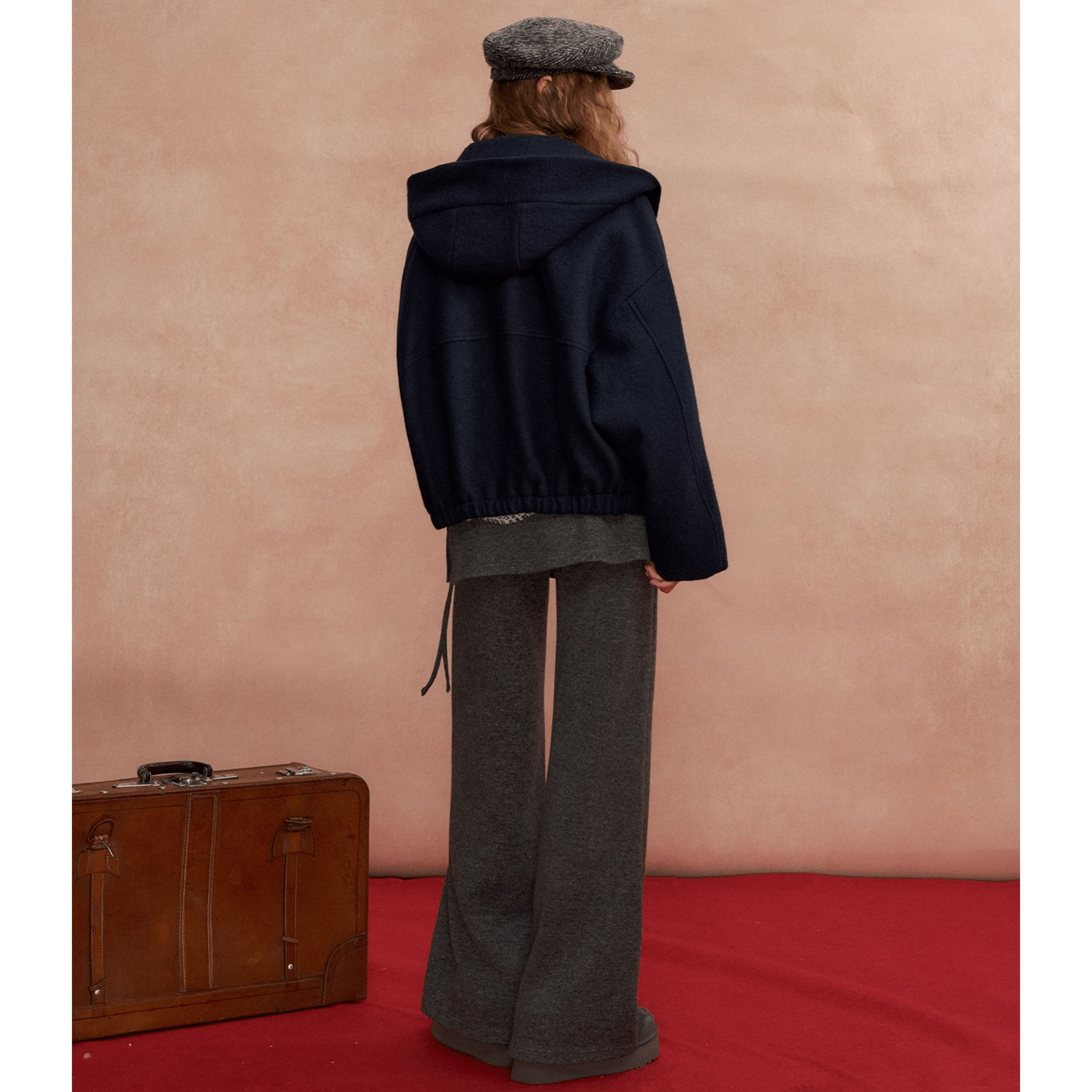 SOMESOWE Hooded Short Wool Coat in Navy blue | MADAX