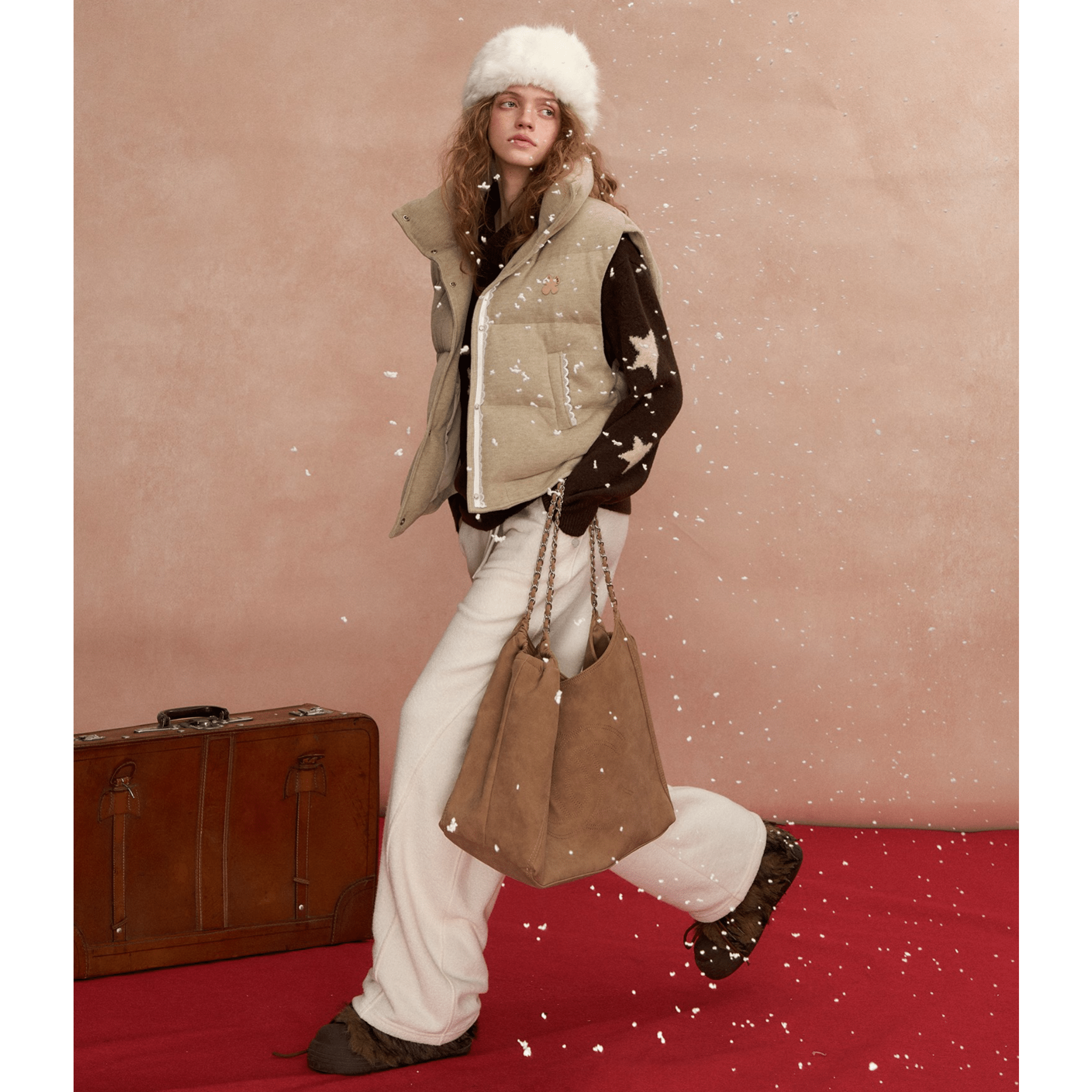 SOMESOWE Irregular Collar Star Sweater in Brown | MADAX