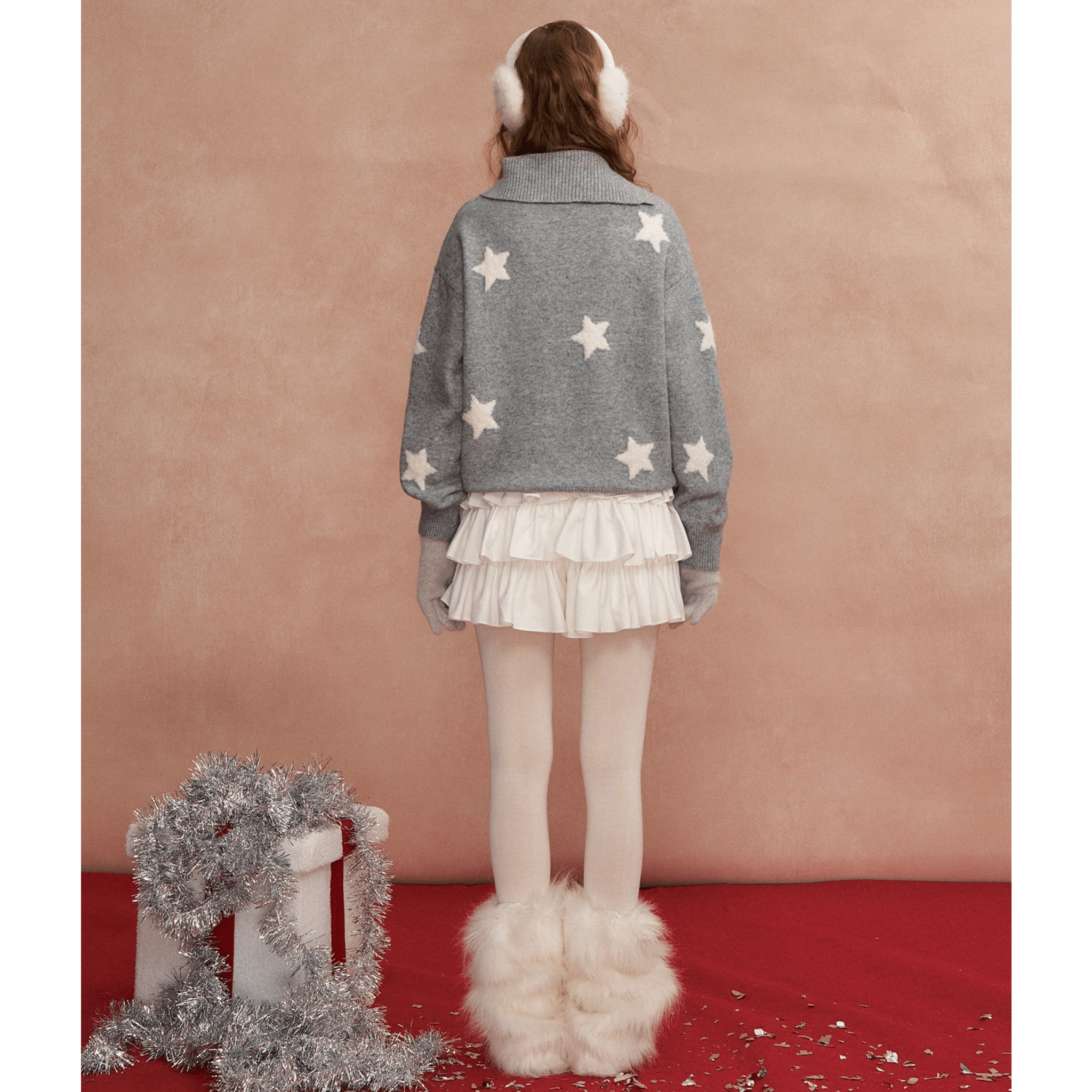 SOMESOWE Irregular Collar Star Sweater in Gray | MADAX