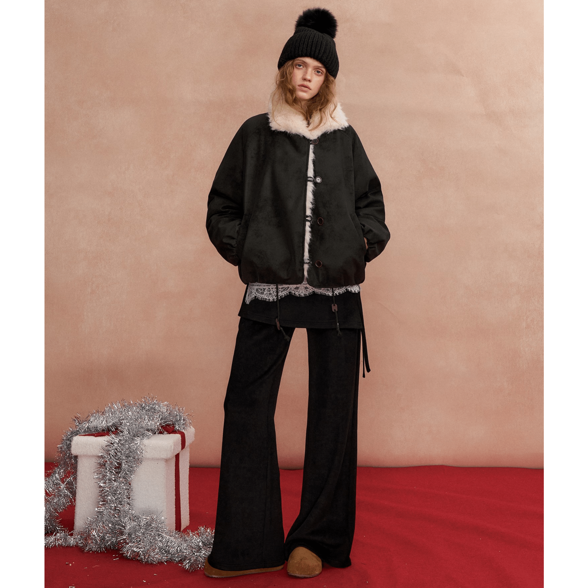 SOMESOWE Large Lapel Tulip Short Down Jacket in Black | MADAX