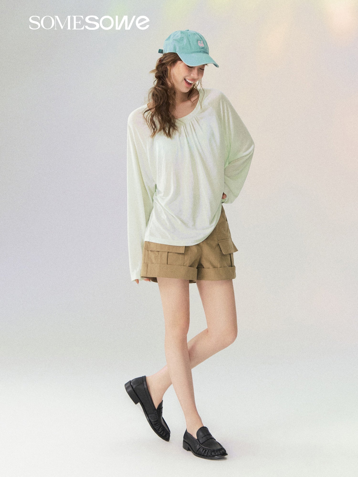 SOMESOWE Light Green V-Neck Long-Sleeved T-Shirt | MADAX