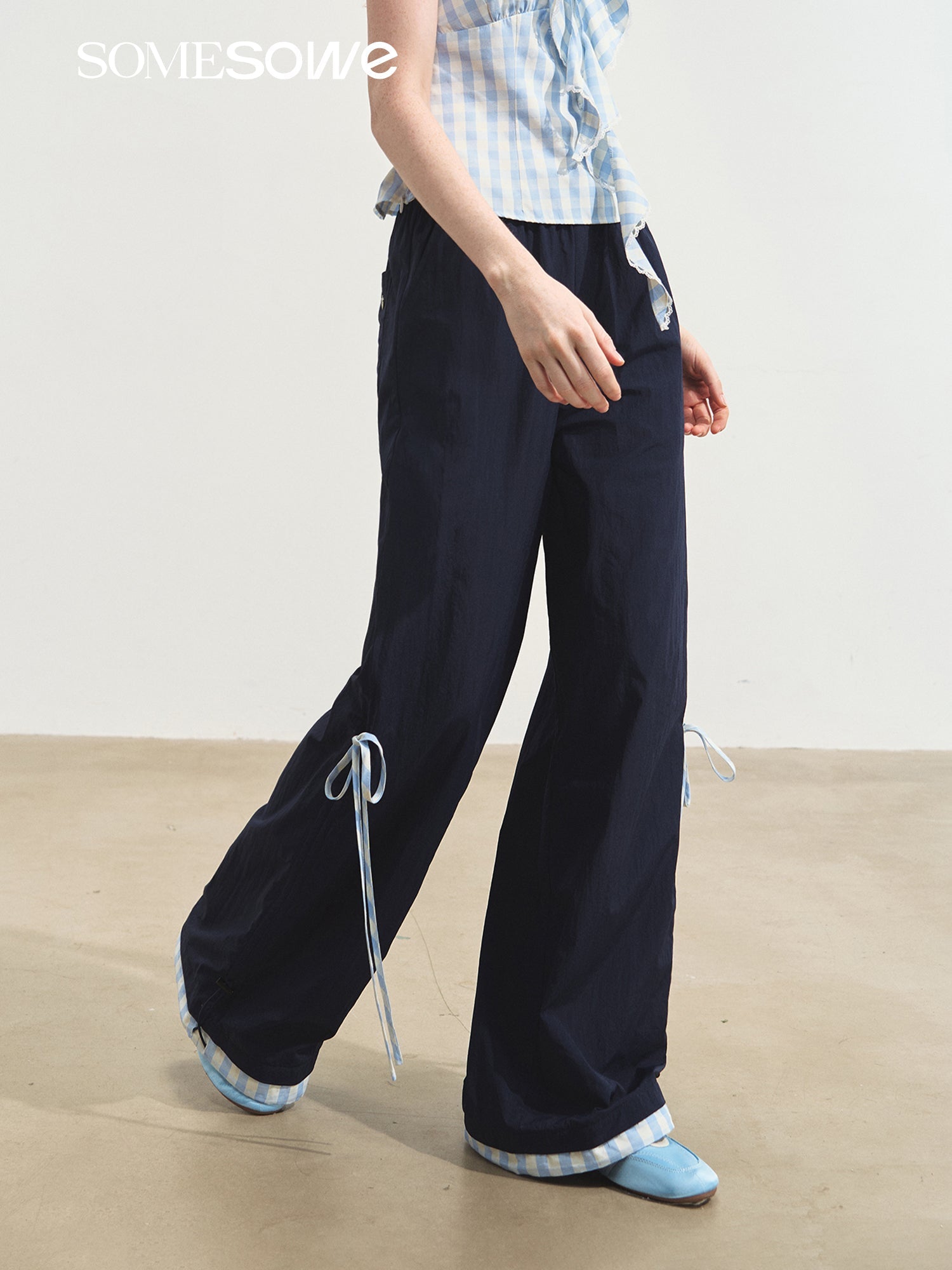 SOMESOWE Lightweight Design Pants In Navy Blue | MADAX