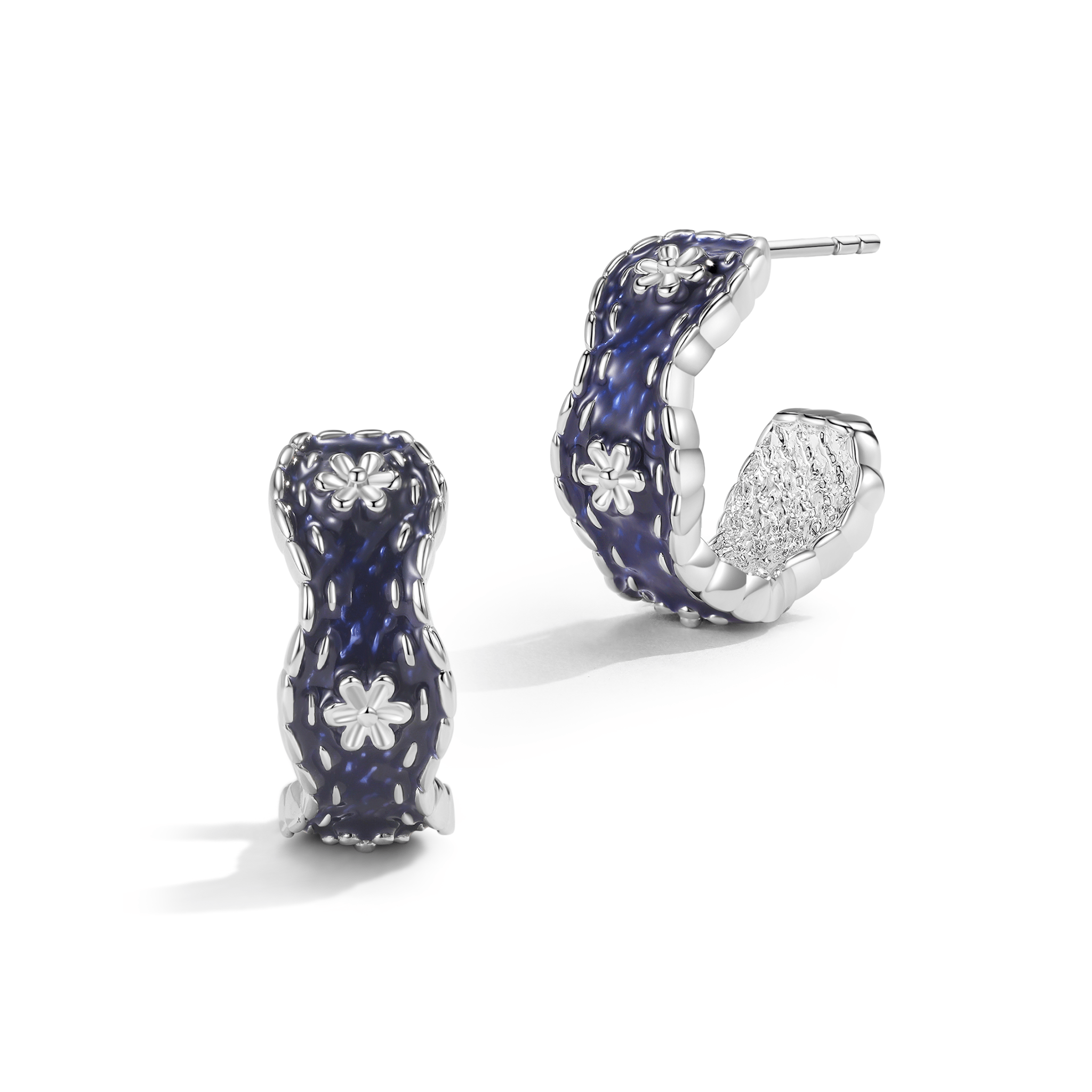 ToneTale Magnolia Flower Tannin Earrings in White Gold | MADAX