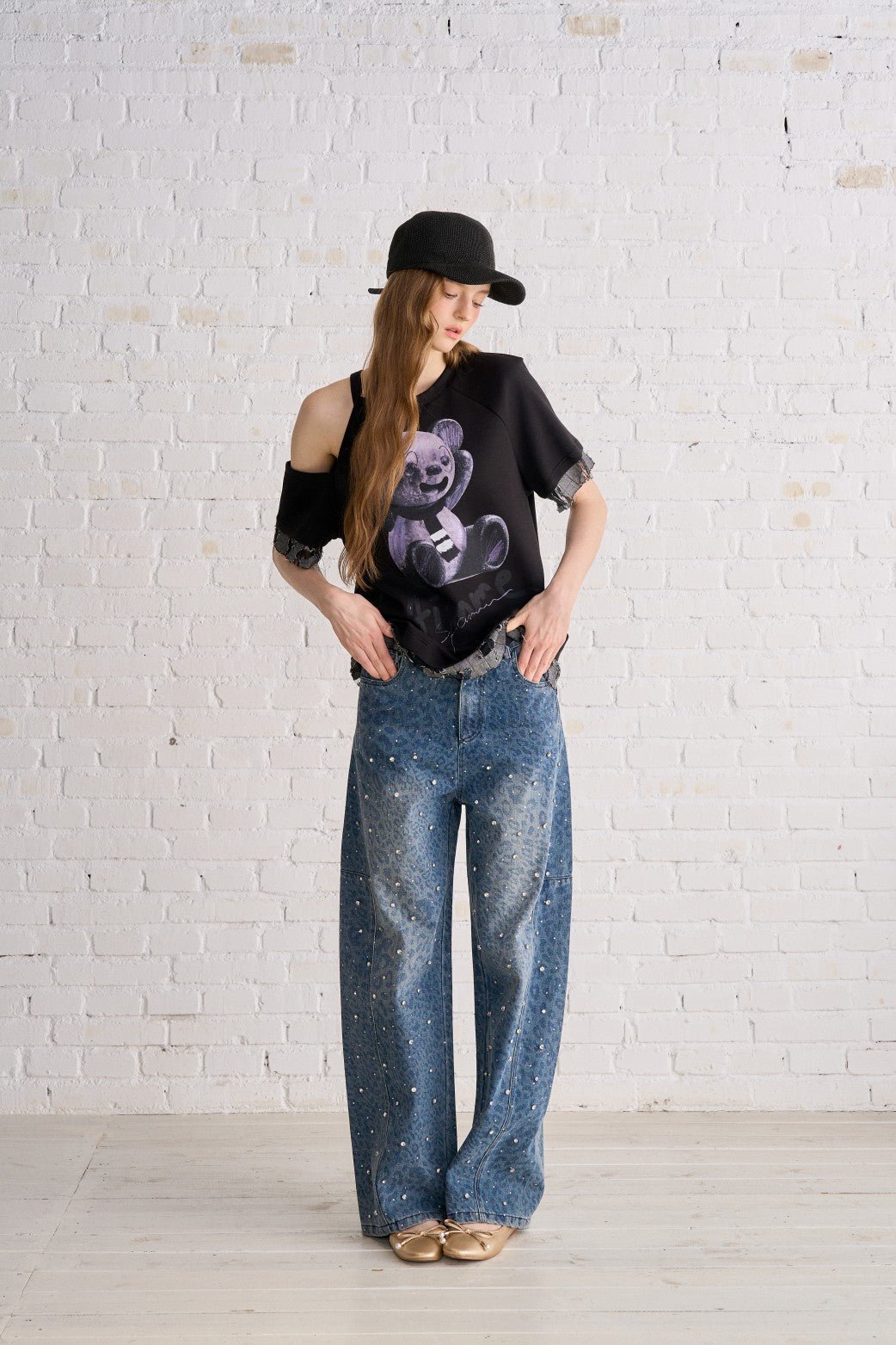 AIMME SPARROW One - shoulder Bear Print Short - sleeved Top In Black | MADAX