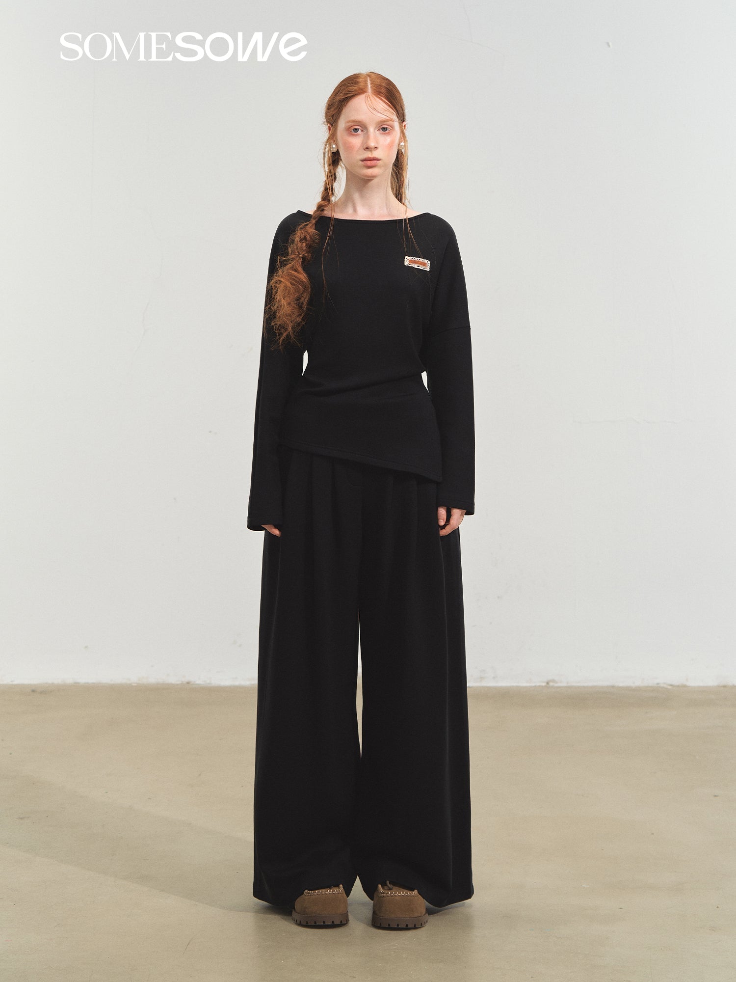 SOMESOWE One - shoulder Irregular Top In Black | MADAX