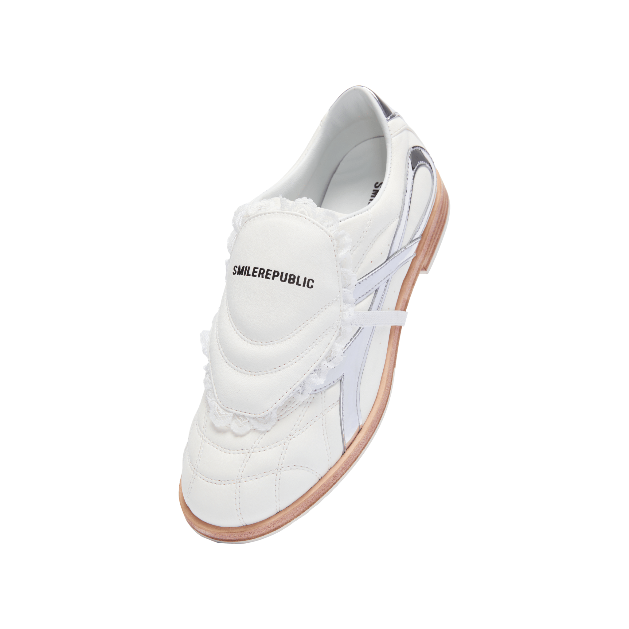 SMILEREPUBLIC Original White Bow Side Label Low - top Training Shoes | MADAX