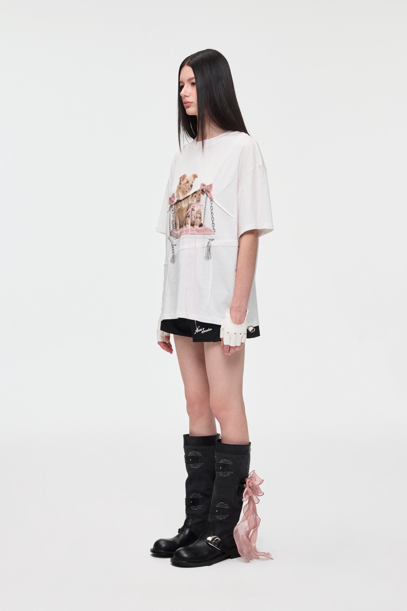 Alexia Sandra Pet - Swing Printed Ruffled Edge T-shirt In White | MADAX