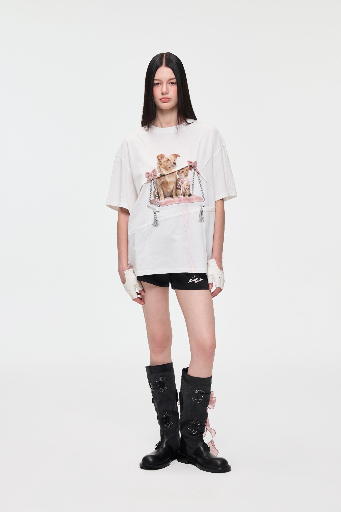 Alexia Sandra Pet - Swing Printed Ruffled Edge T-shirt In White | MADAX