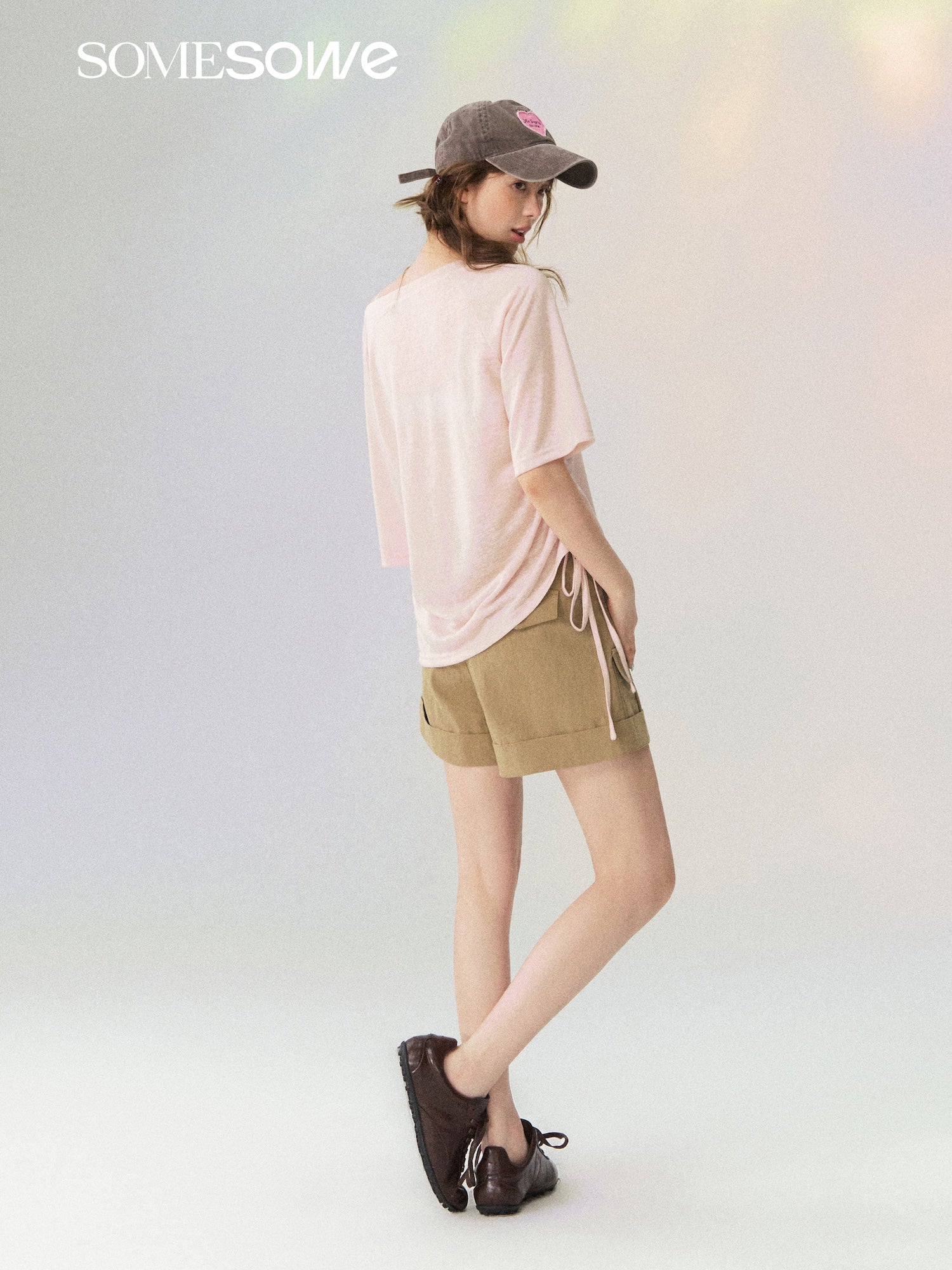 SOMESOWE Pink V-neck Short-Sleeved T-Shirt | MADAX