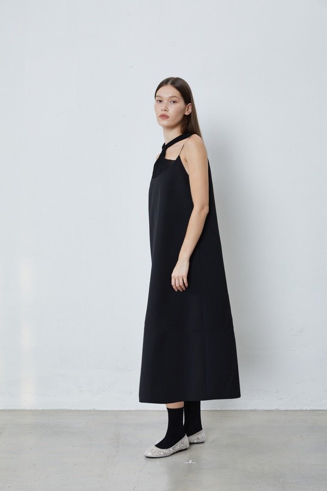 FENGYI TAN Pintucked Beaded Embroidered Dress in Black | MADA IN CHINA