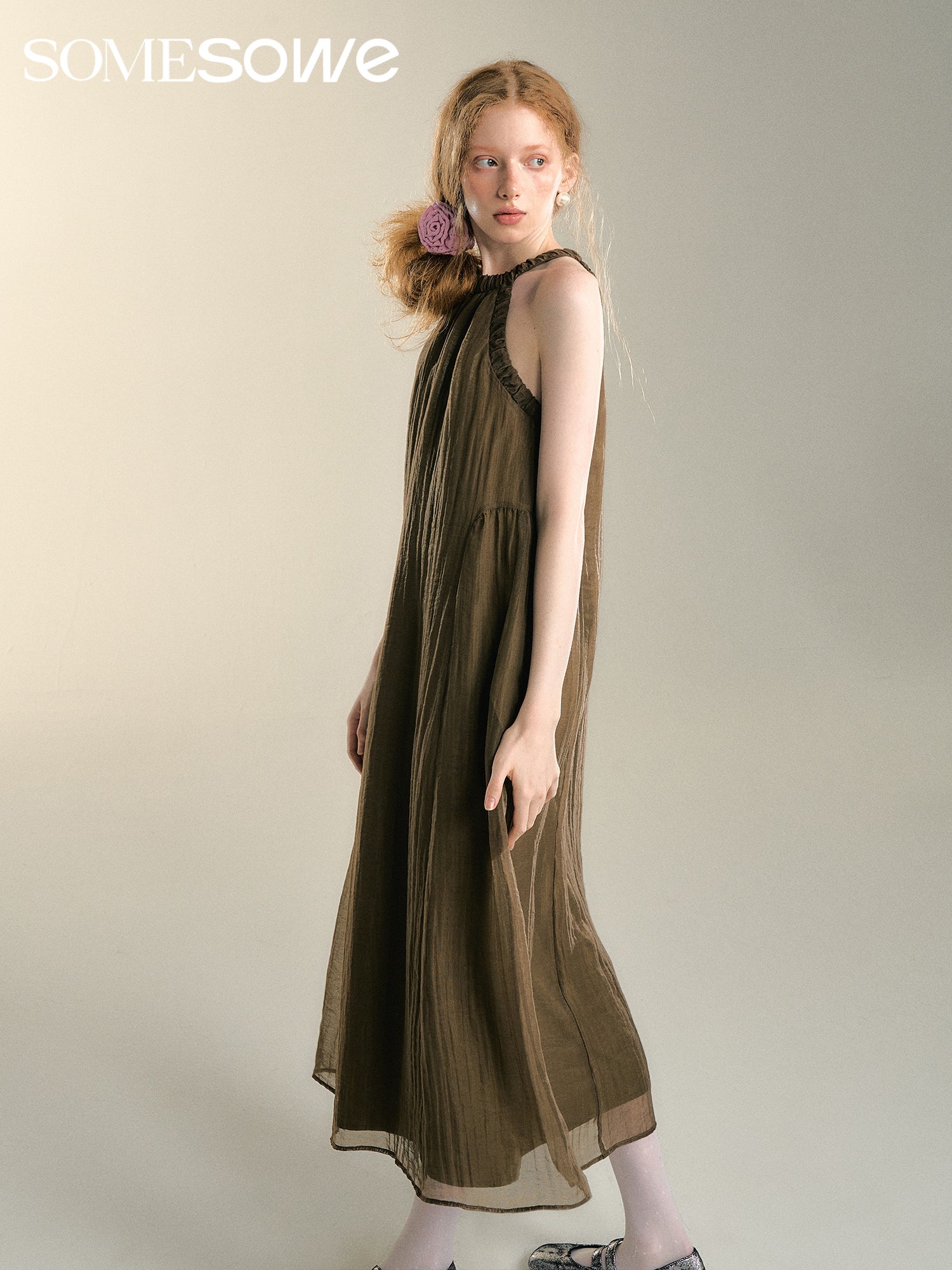 SOMESOWE Pleated Halterneck Dress | MADA IN CHINA