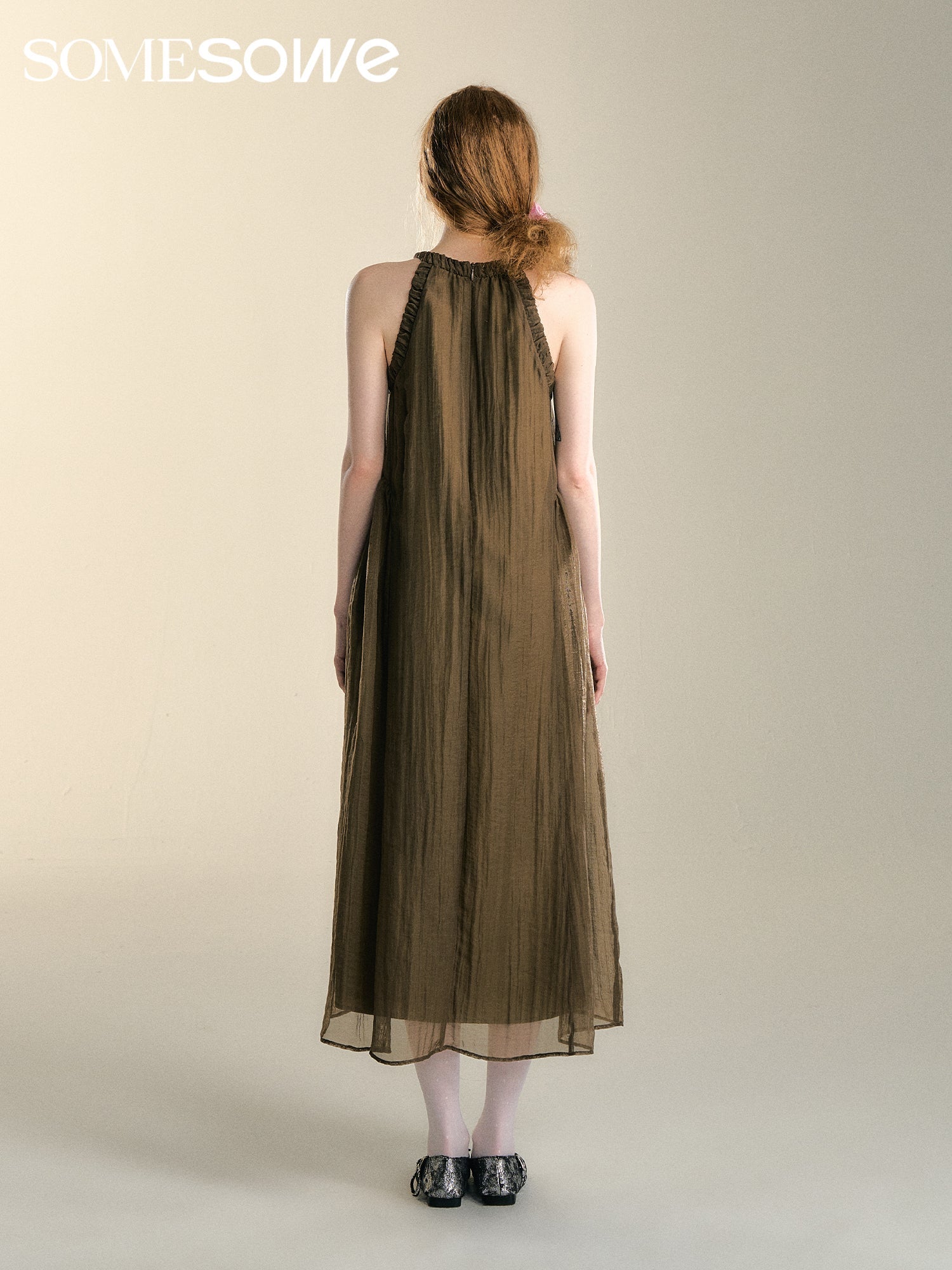 SOMESOWE Pleated Halterneck Dress | MADA IN CHINA