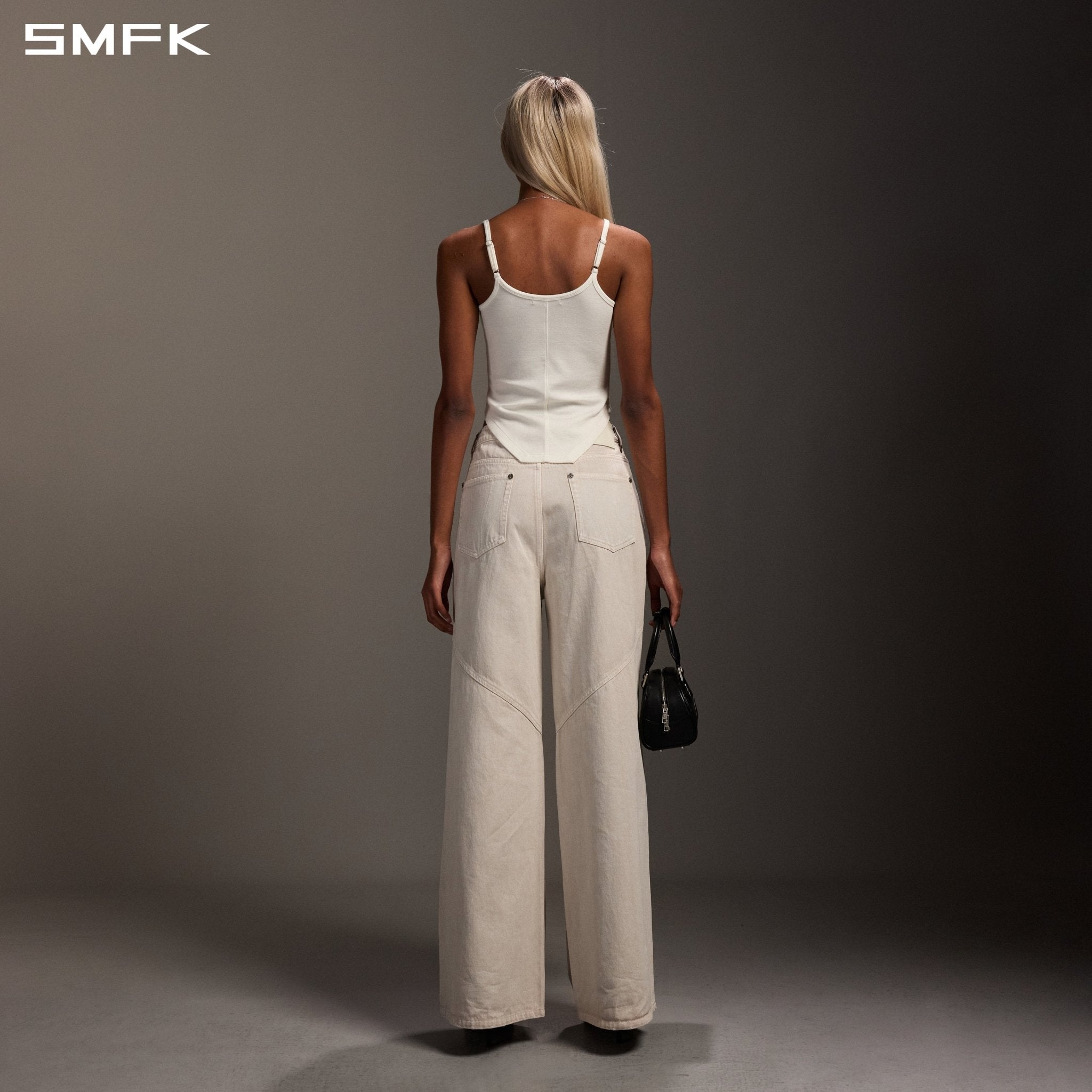 SMFK Polygonal Short Strap White | MADAX