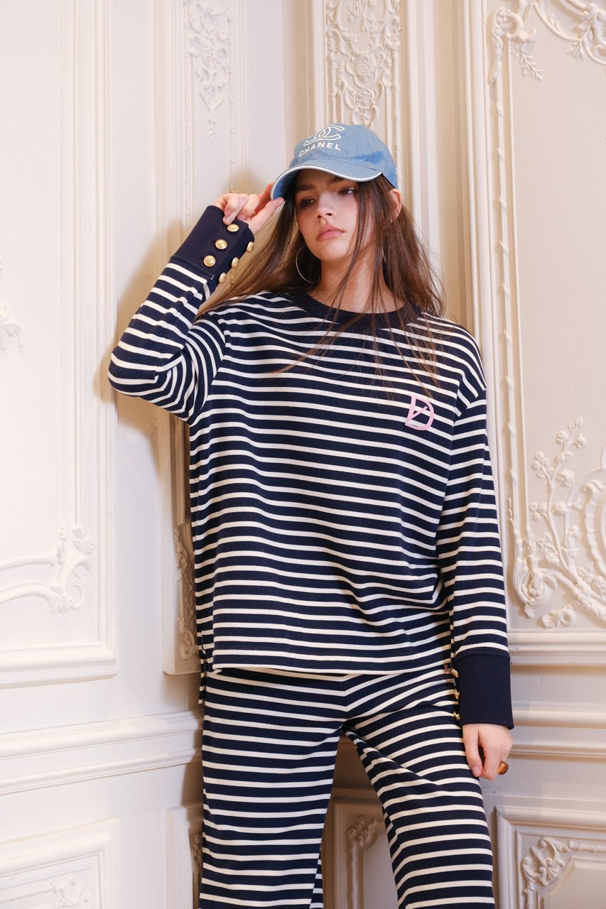 DIANA VEVINA Printed Logo Blue and White Stripe Sweatshirt | MADA IN CHINA