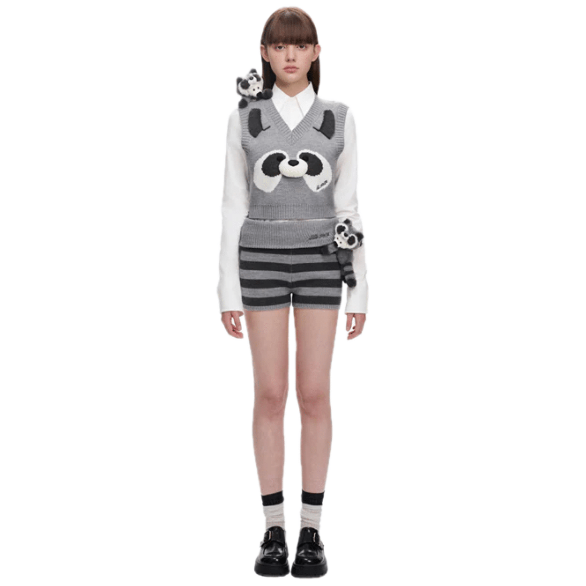 13DE MARZO Raccoon Bear Stuffed Knitted Shorts in Gray | MADAX