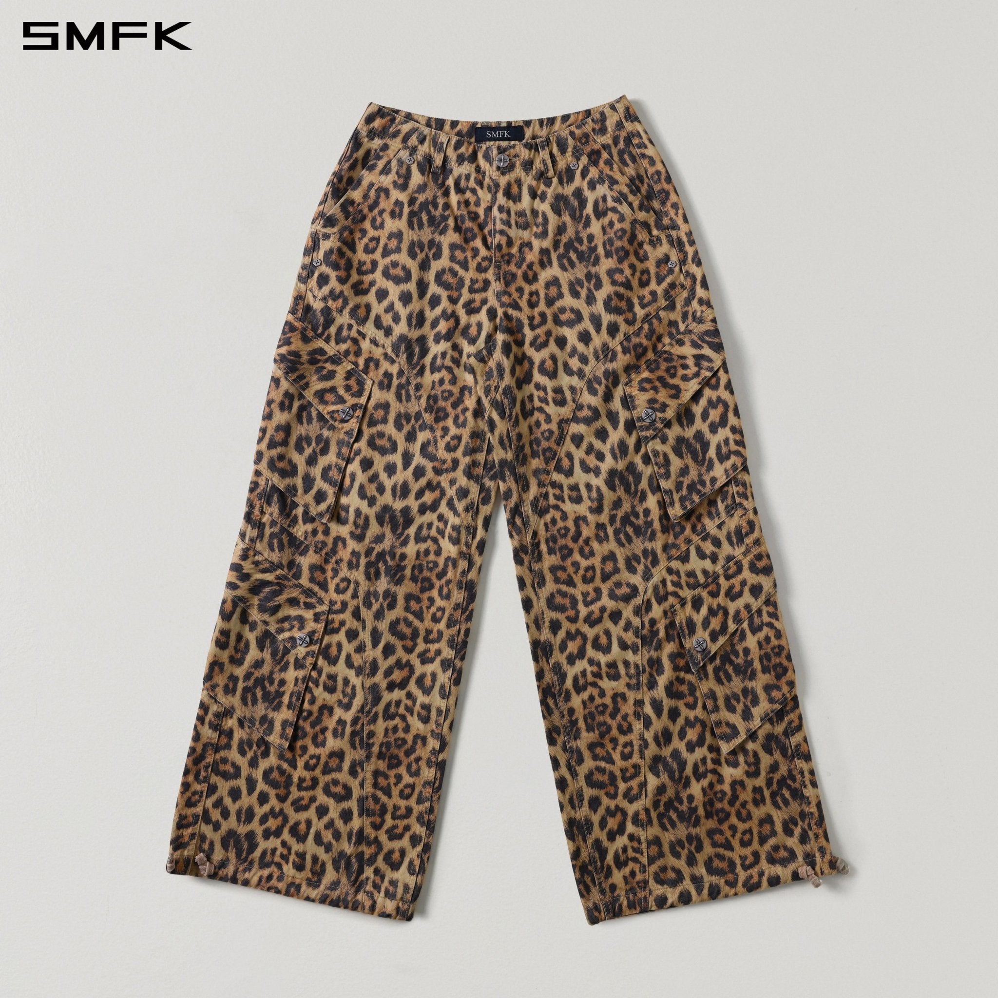 SMFK Retro Wide-Leg Cargo Pants in Leopard Print | MADAX