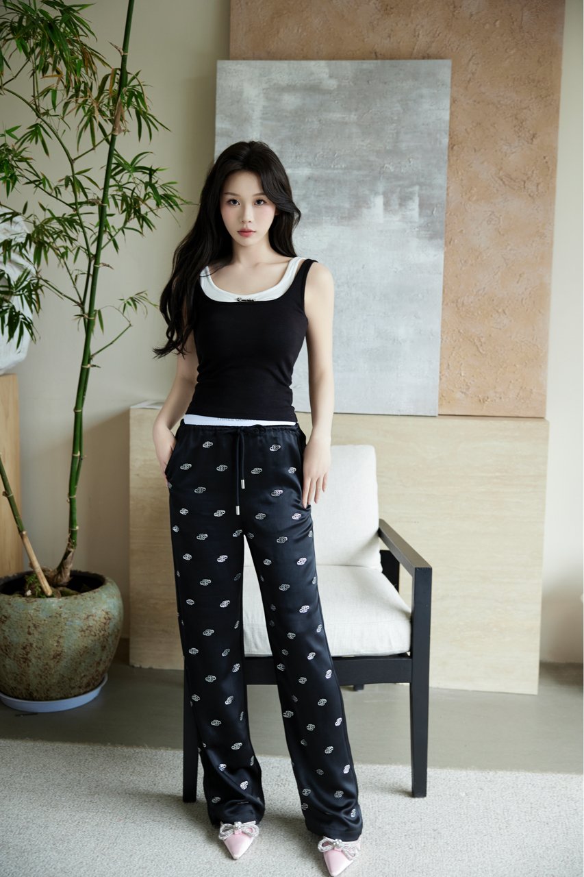 THREE QUARTERS Satin Drill Logo High Waisted Straight Leg Pants | MADA IN CHINA