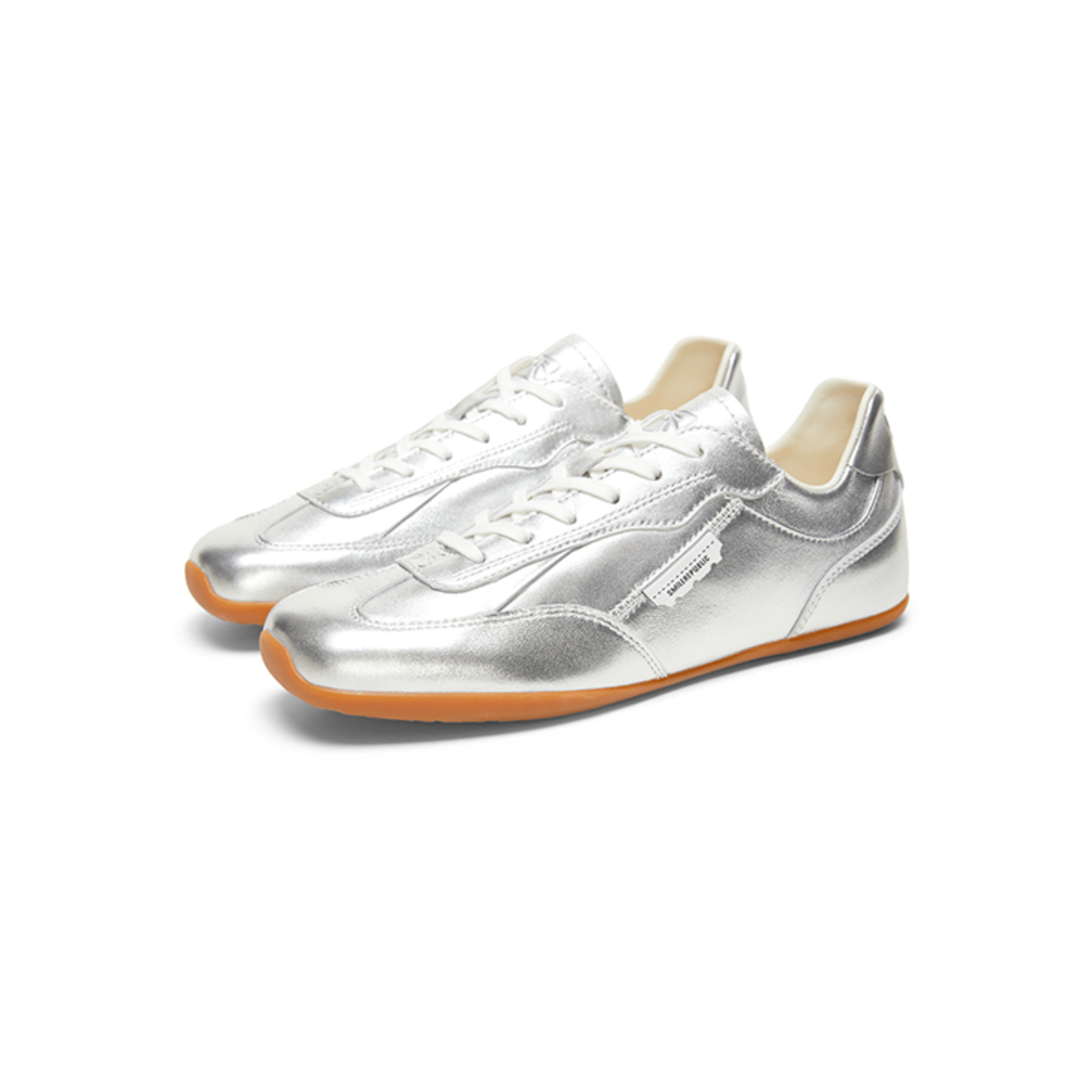 SMILEREPUBLIC Silver Square Toed Side Bow Mark Training Shoes | MADAX