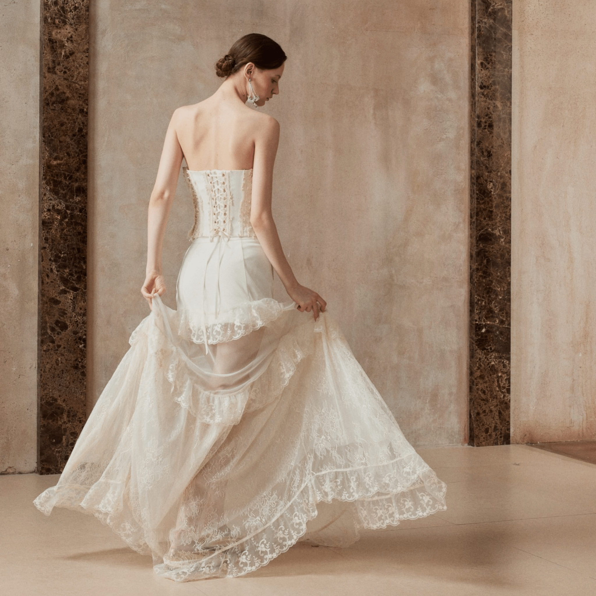 Fa sogno Soft Strings and Shadows Strapless Fishbone Corset in Off - White | MADAX