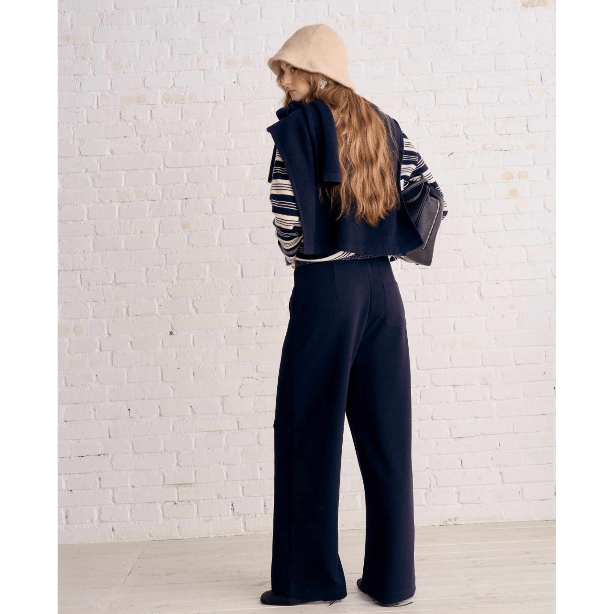 AIMME SPARROW Striped Navy Collar Long Sleeves in Black | MADAX