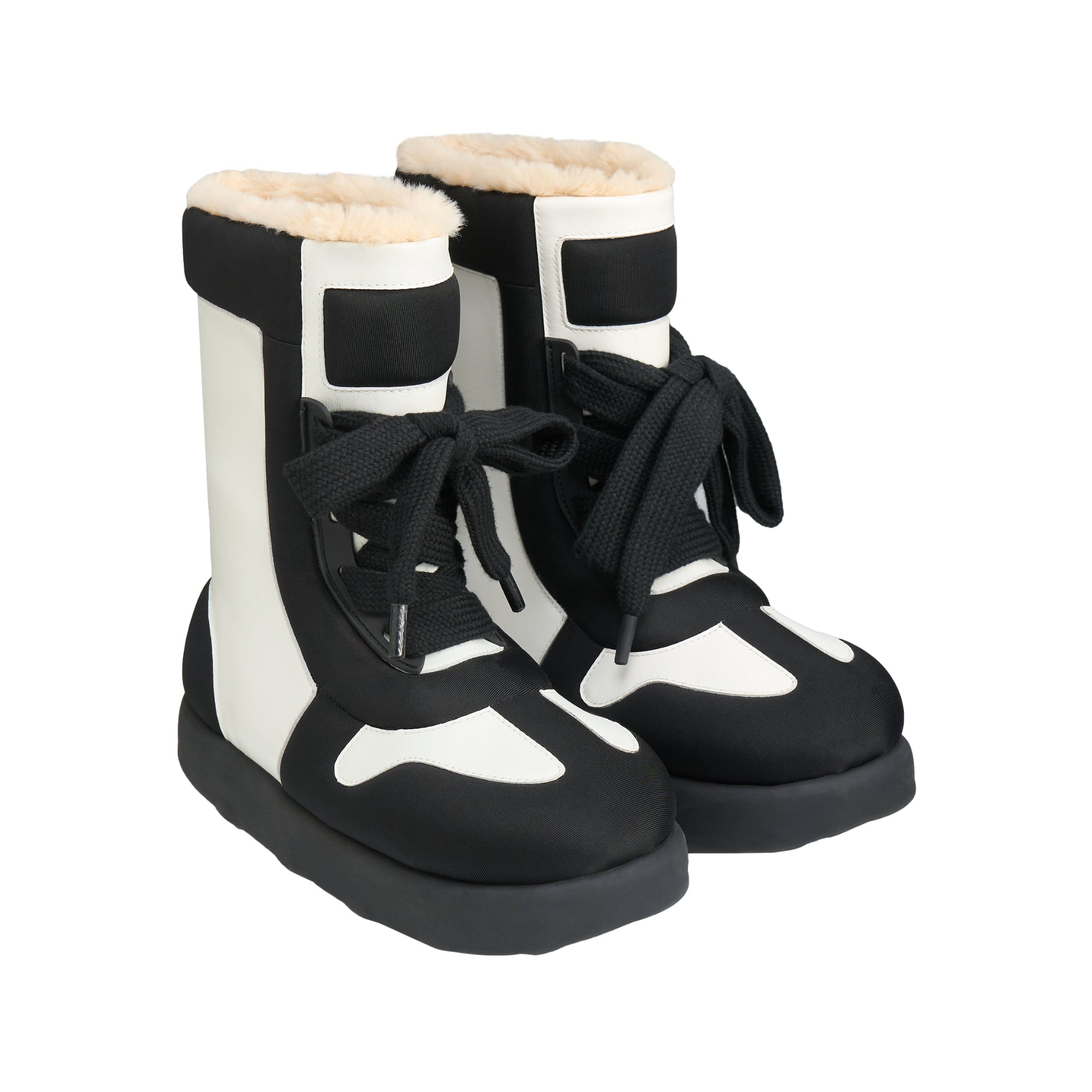 LOST IN ECHO Stuffed Strap Bread Snow Boots In Black White | MADAX