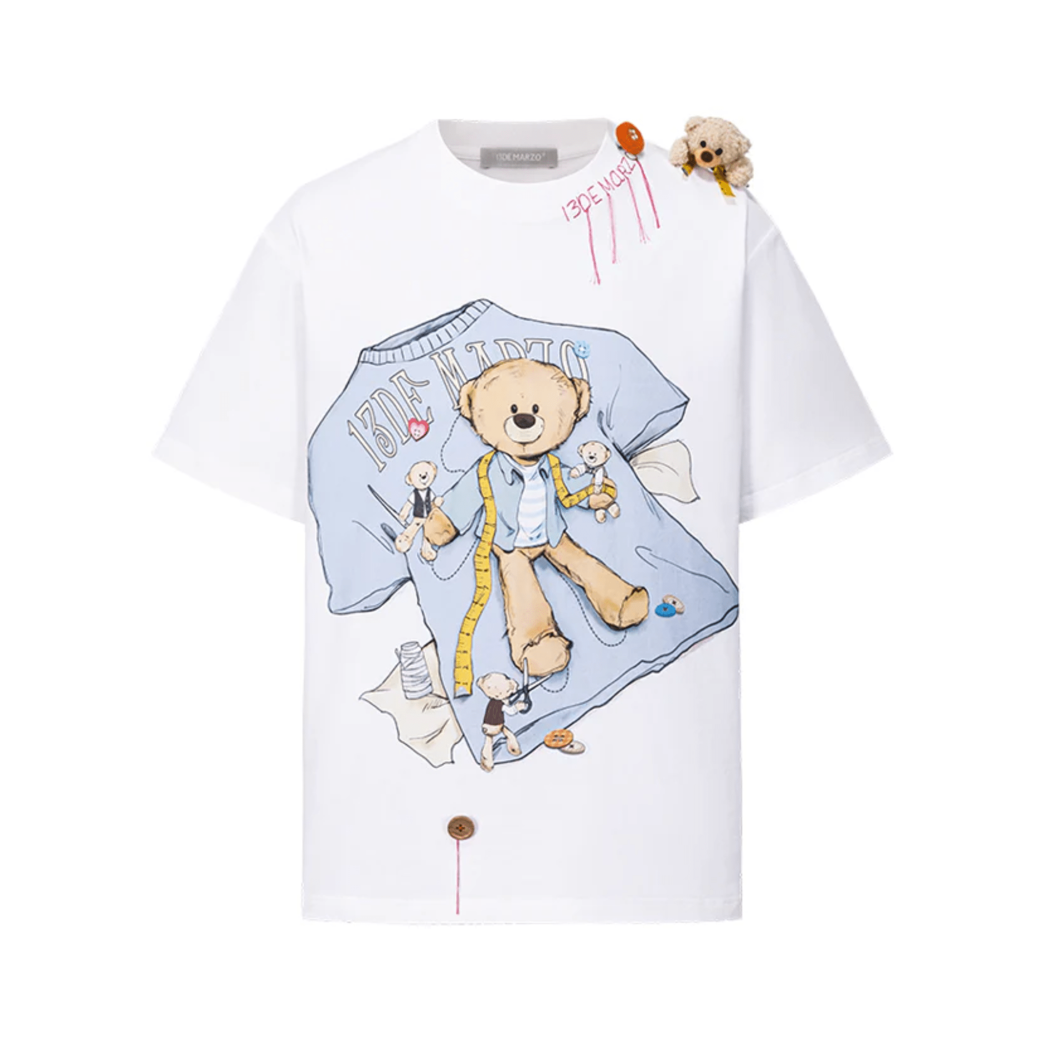 13DE MARZO Tailor Bear Illustration T-shirt in White | MADAX