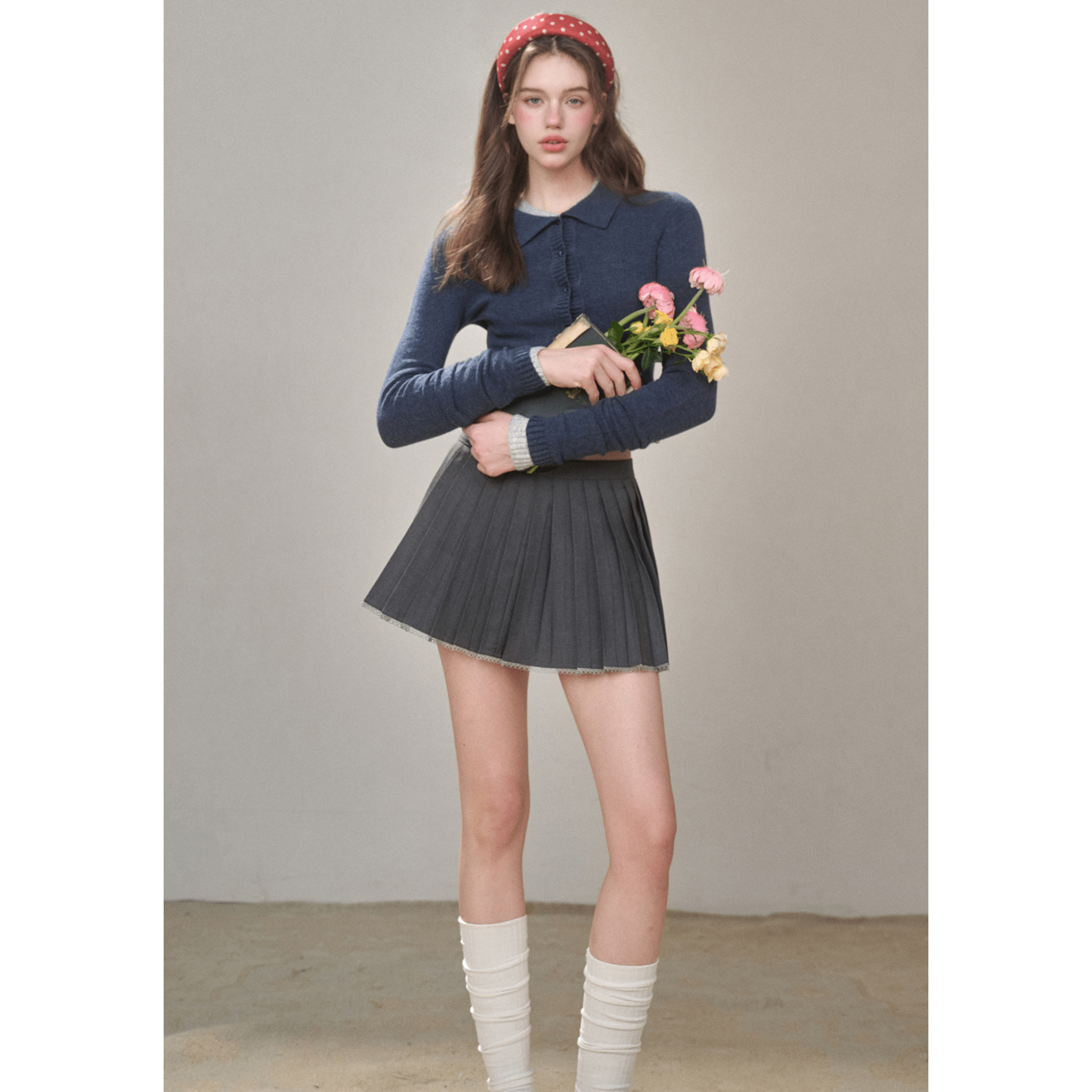 Group of Universe "Ten Minutes Between Classes" Skirt in Gray | MADAX