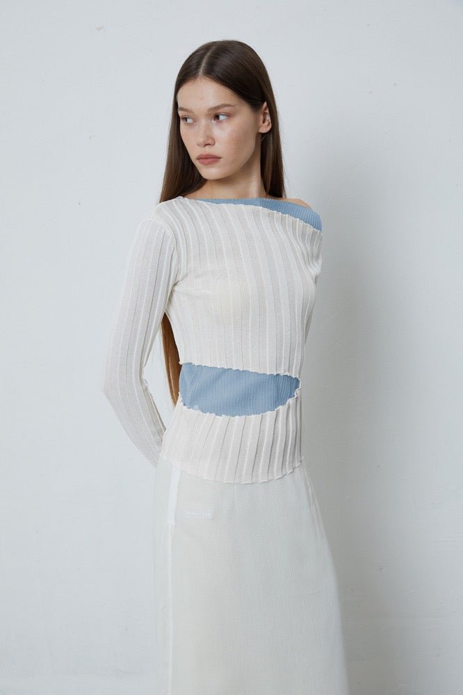 FENGYI TAN Two-piece Set of Off-shoulder Sweater Tops in White | MADA IN CHINA