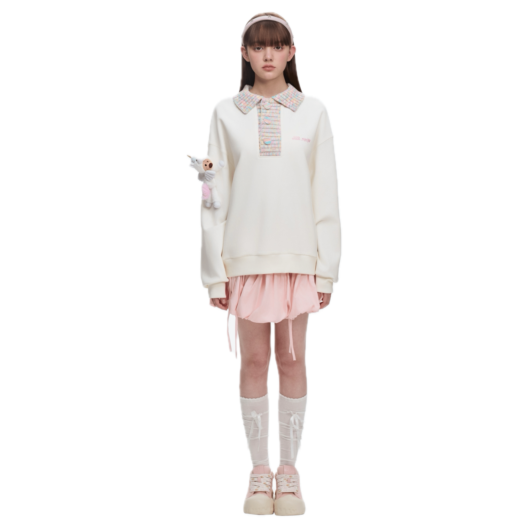 13DE MARZO Unicorn Bear Knitted Collar Sweatshirt in White | MADAX