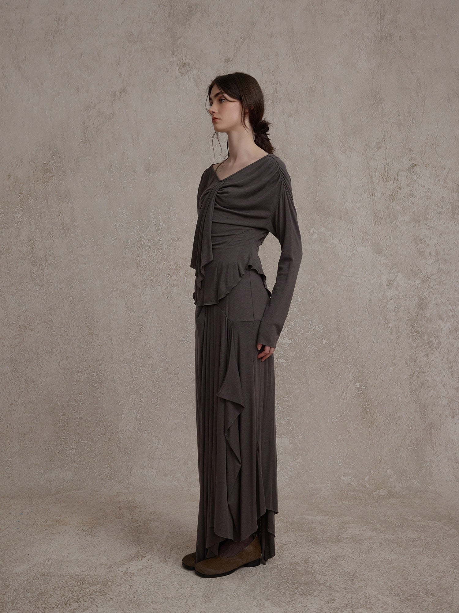 ELYWOOD Vampire Gray Swing Knitted Maxi Skirt | MADAX