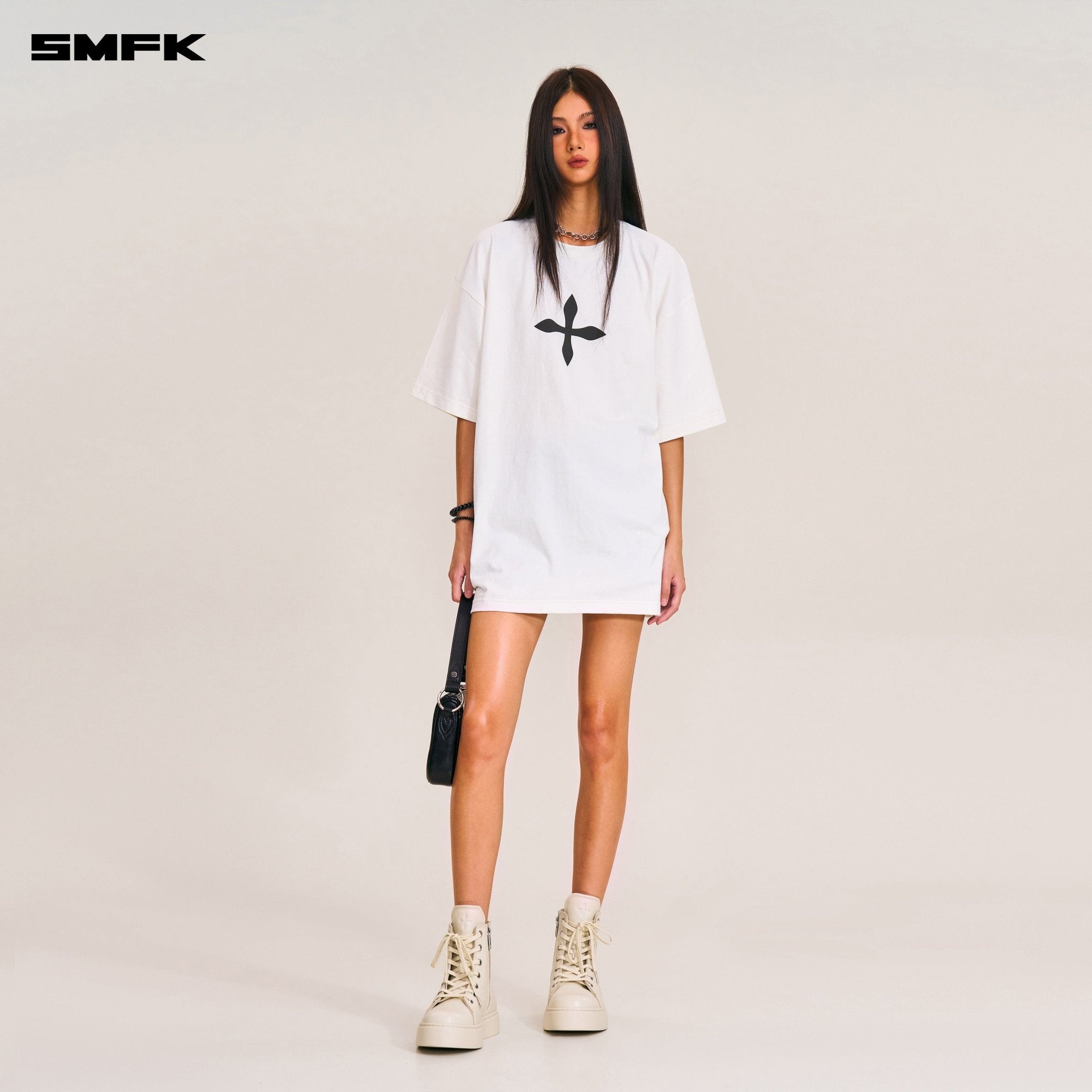 SMFK Vintage Compass Mode Loose Tee In Snow Mountain White | MADAX