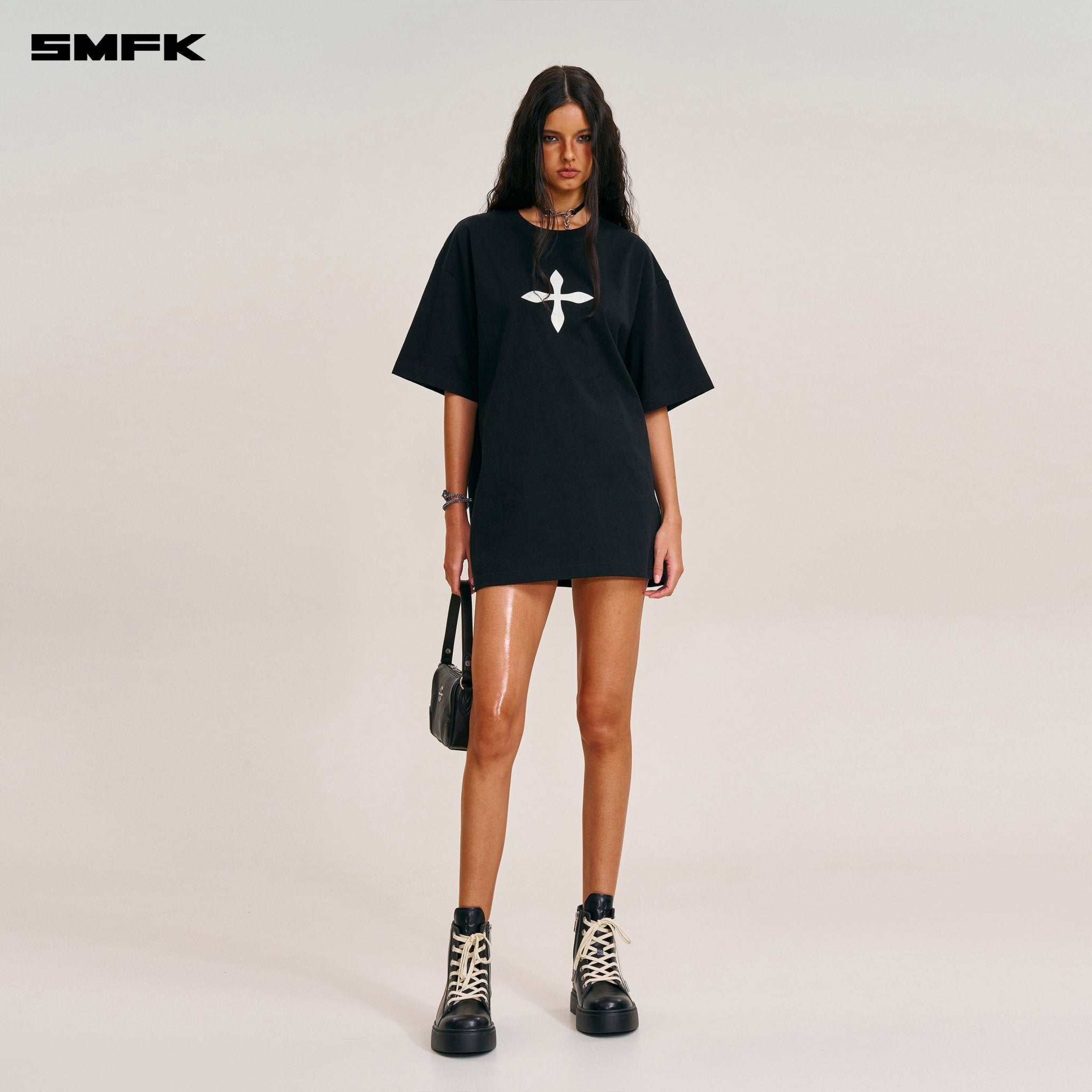 SMFK Vintage Compass Mode Loose Tee In Wild Black | MADAX