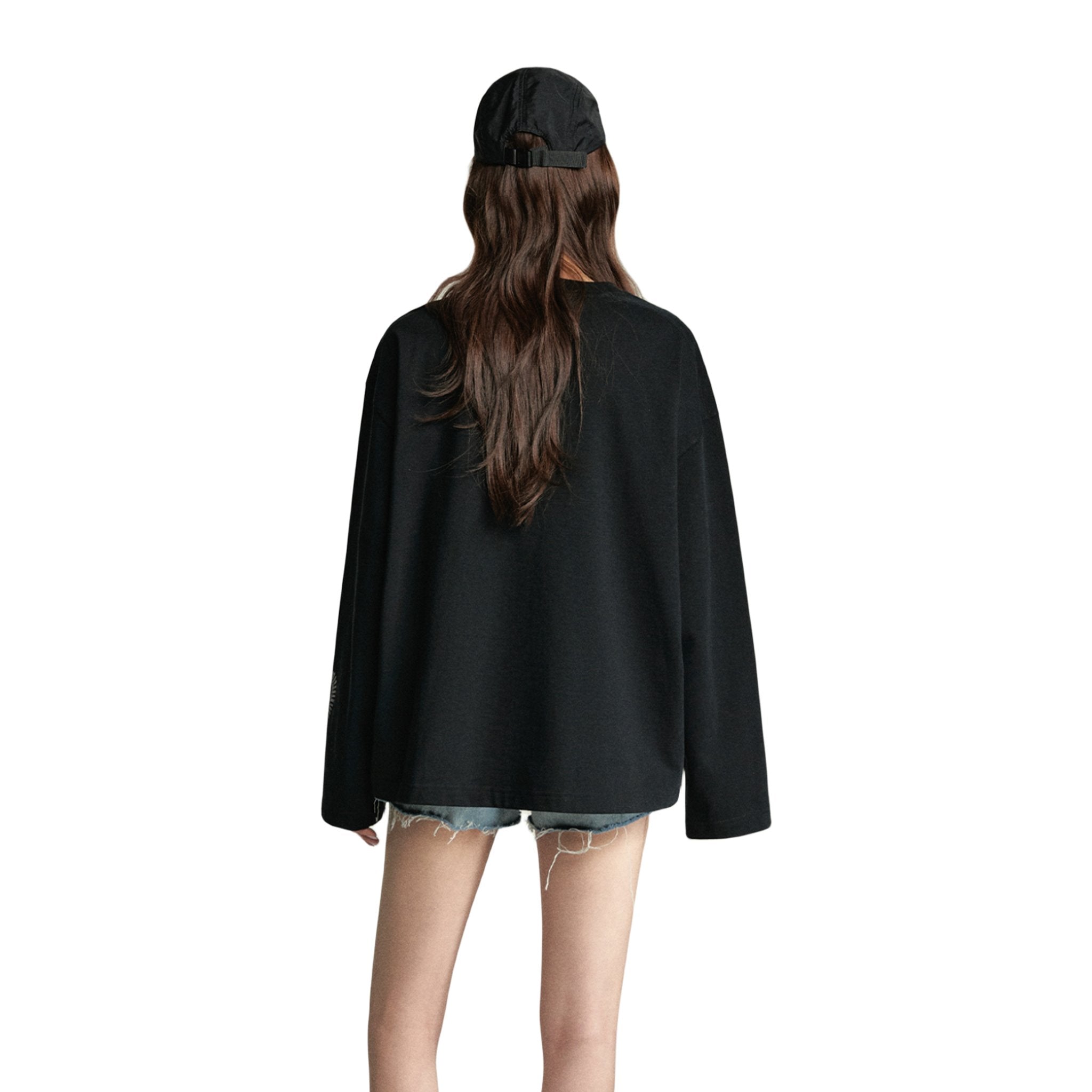 SOMESOWE Vintage Lace Love Cotton Long sleeved T-shirt in Black | MADA IN CHINA