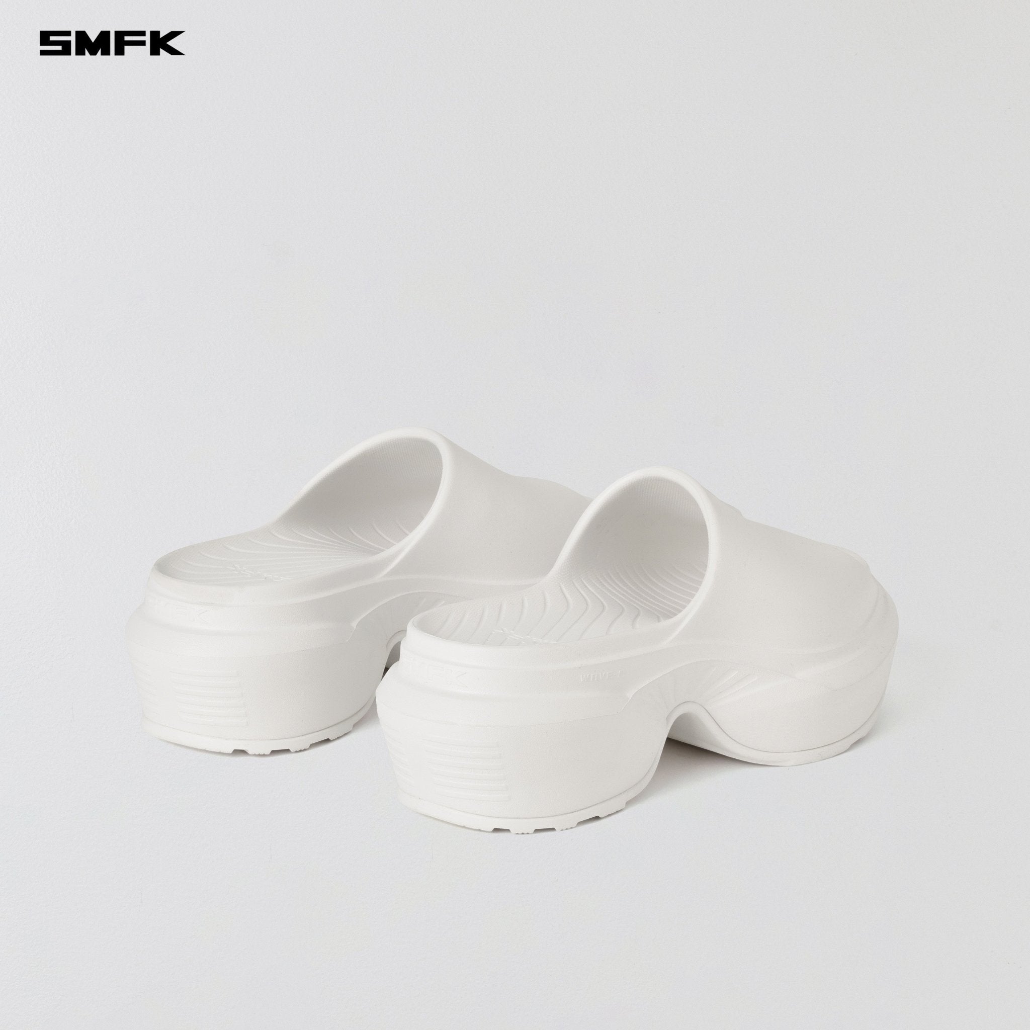 SMFK Wave Slipper In Cloud White | MADAX