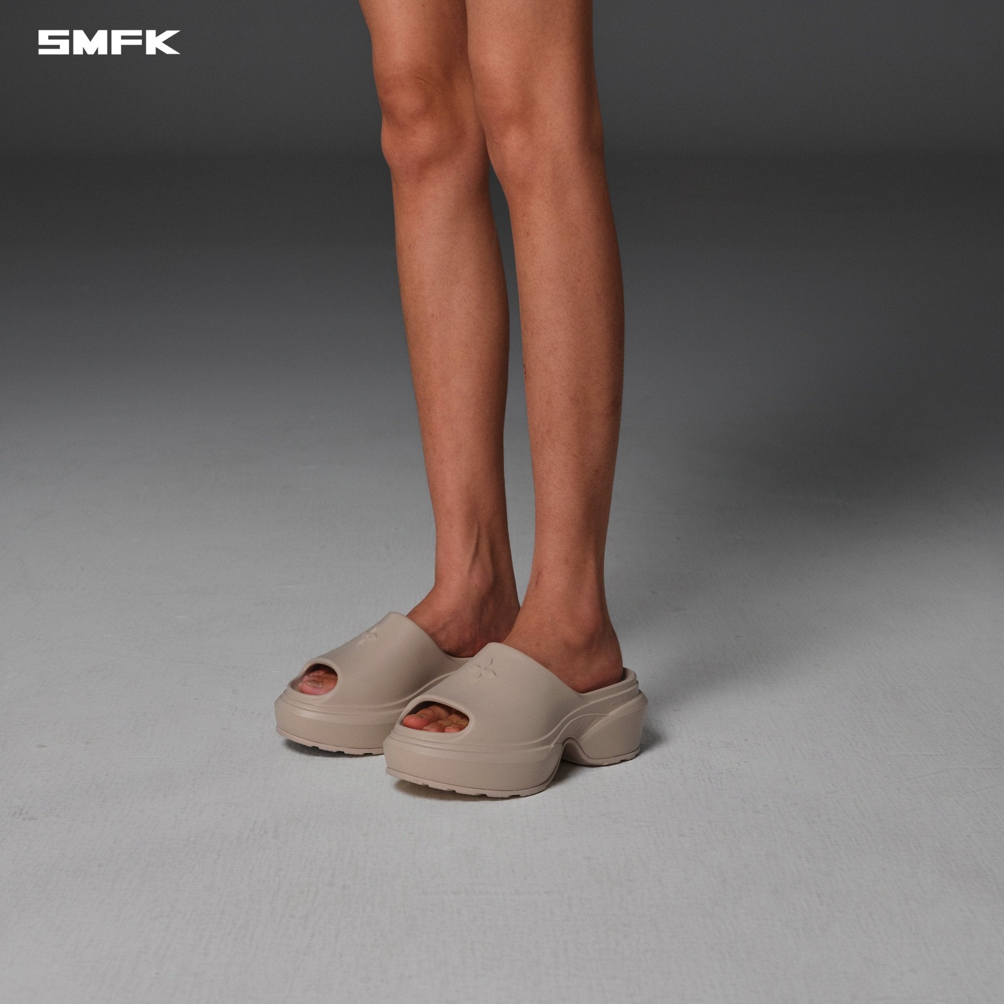 SMFK Wave Slipper In Fresh Skin | MADAX