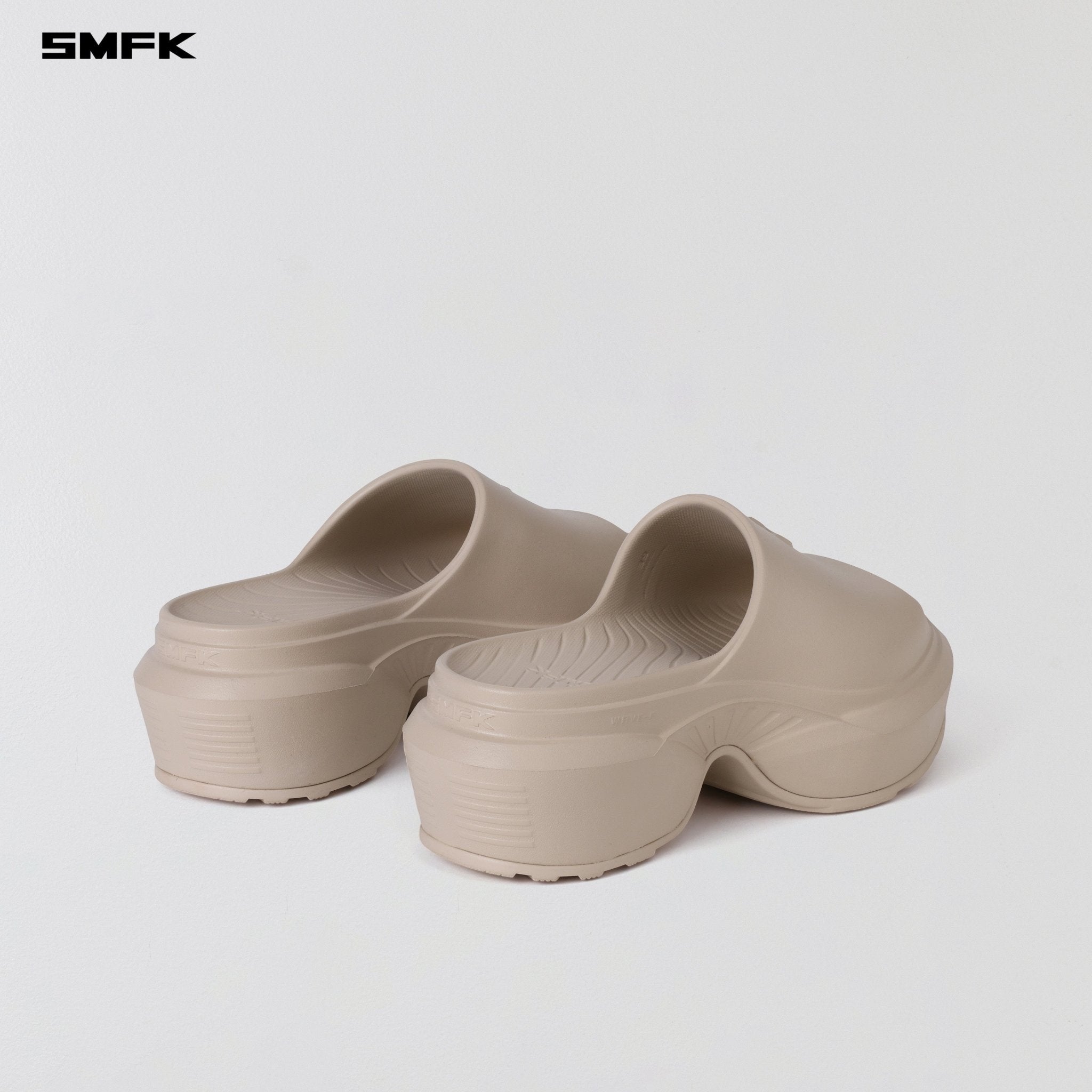 SMFK Wave Slipper In Fresh Skin | MADAX