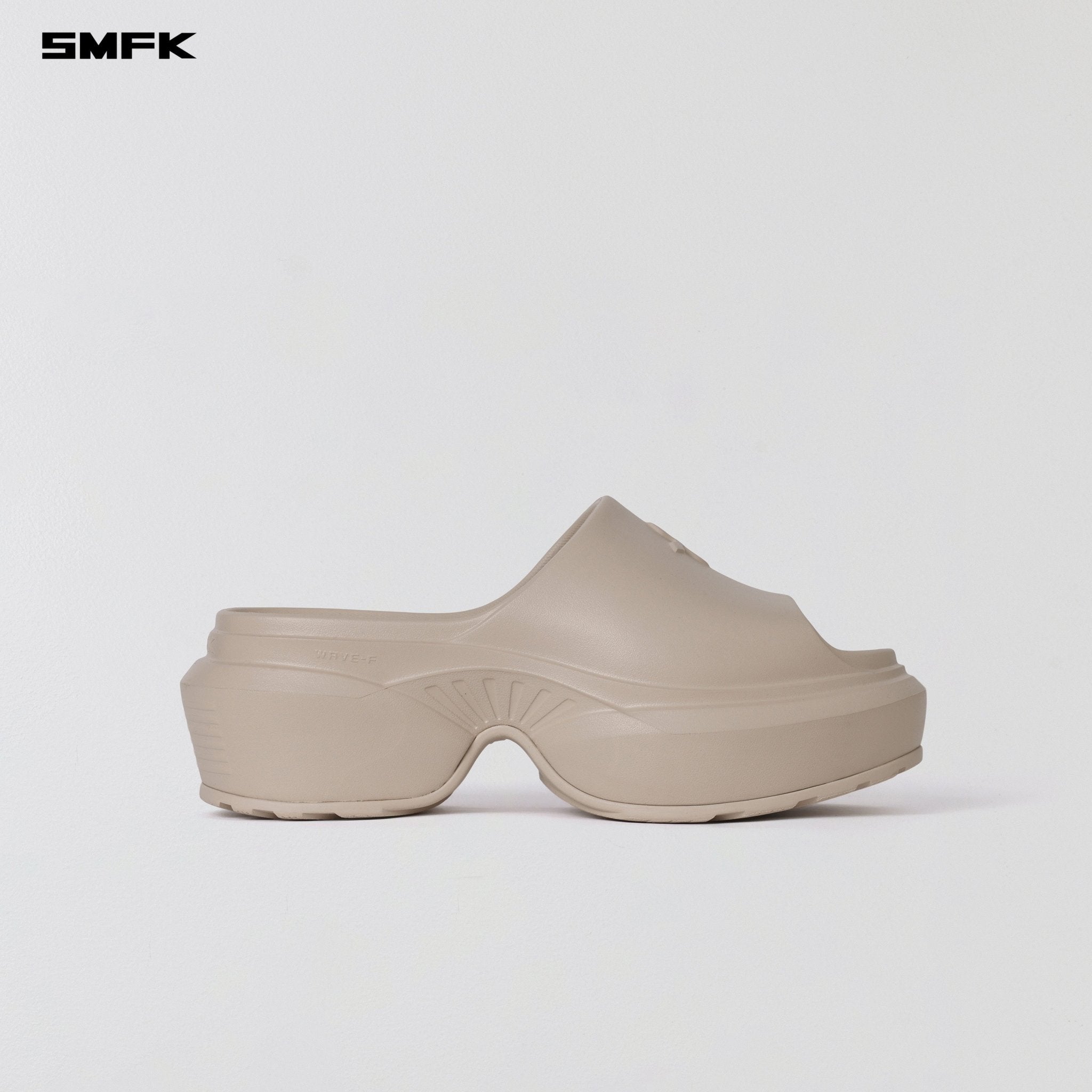 SMFK Wave Slipper In Fresh Skin | MADAX