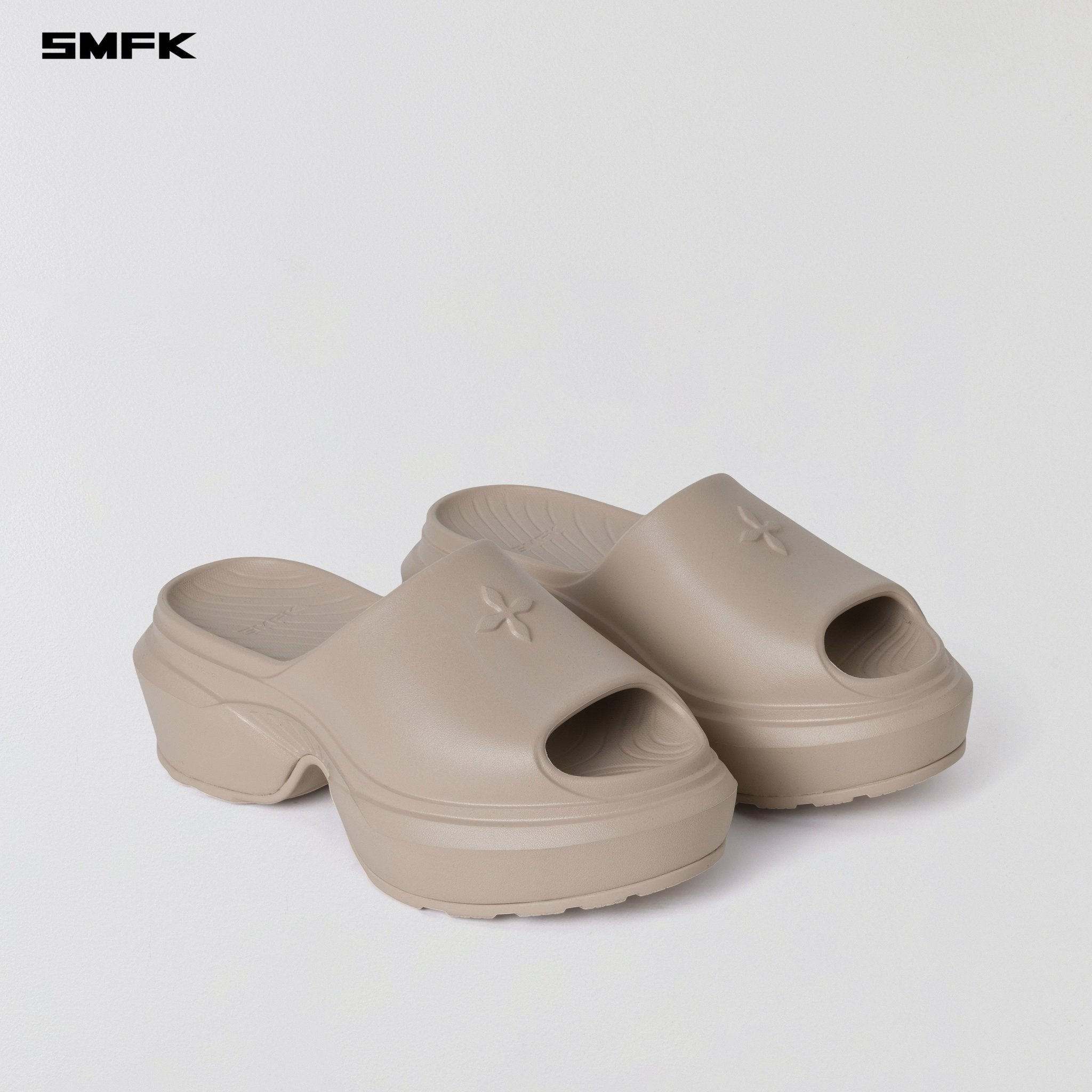 SMFK Wave Slipper In Fresh Skin | MADAX