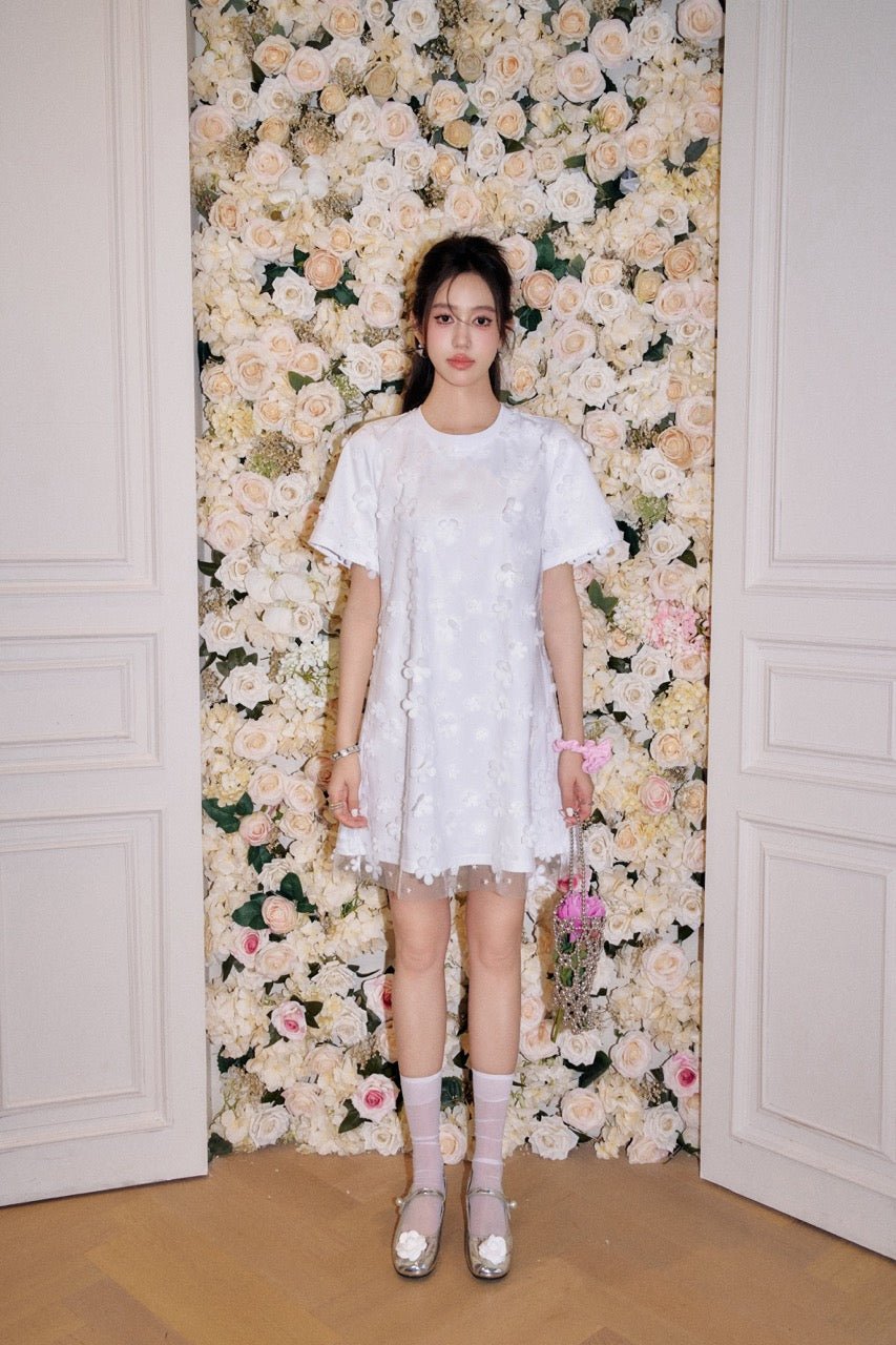 THREE QUARTERS White Cut Floral Fake Two Piece Short Sleeve Long T Dress | MADA IN CHINA