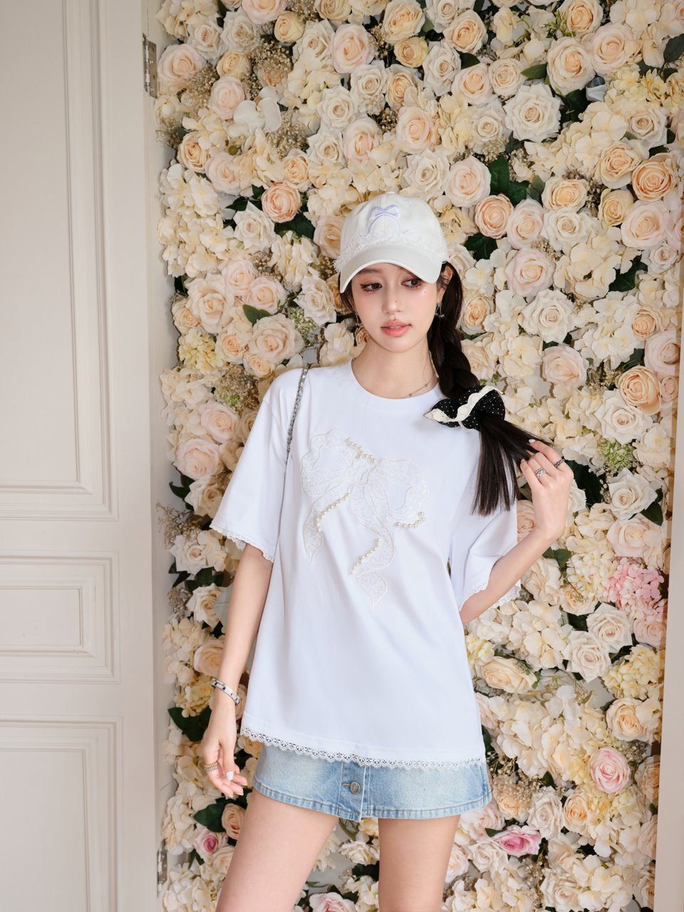 THREE QUARTERS White Pearl Bow Lace Embroidered T - Shirt | MADA IN CHINA