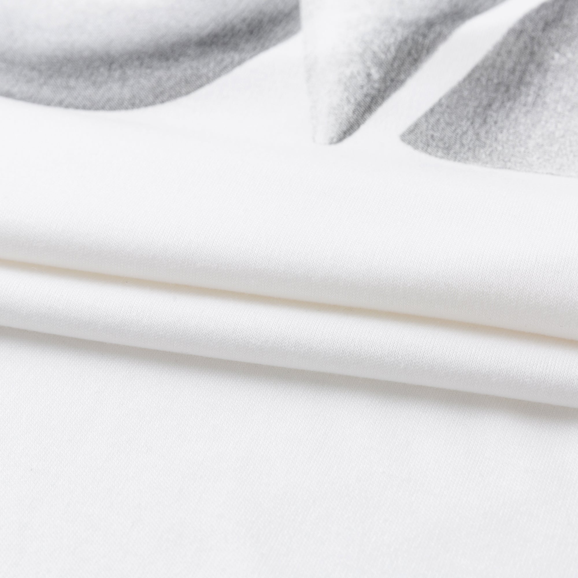 Ther. White Sketch Print T-shirt | MADA IN CHINA